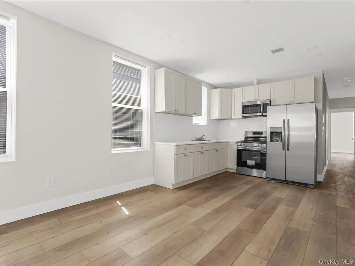 910 226th Street, New York, NY, 3 Bedrooms Bedrooms, 5 Rooms Rooms,2 BathroomsBathrooms,Residential Lease,For Rent,226th,0,1008855 910 226th Street, New York, NY, 3 Bedrooms Bedrooms, 5 Rooms Rooms,2 BathroomsBathrooms,Residential Lease,For Rent,226th,0,1008855