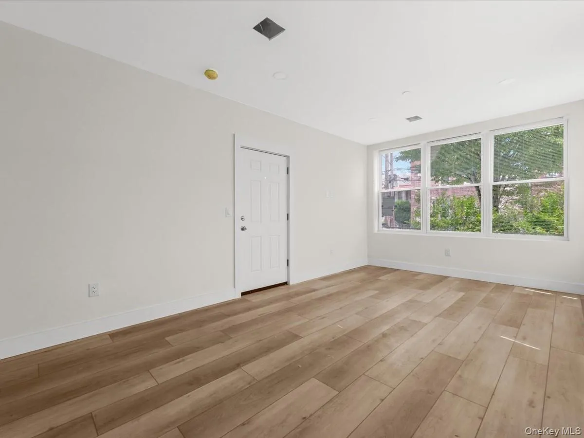 910 226th Street, New York, NY, 3 Bedrooms Bedrooms, 5 Rooms Rooms,2 BathroomsBathrooms,Residential Lease,For Rent,226th,0,1008855 910 226th Street, New York, NY, 3 Bedrooms Bedrooms, 5 Rooms Rooms,2 BathroomsBathrooms,Residential Lease,For Rent,226th,0,1008855
