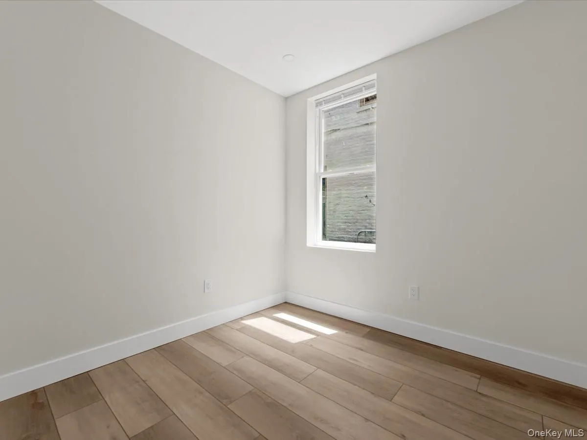 910 226th Street, New York, NY, 3 Bedrooms Bedrooms, 5 Rooms Rooms,2 BathroomsBathrooms,Residential Lease,For Rent,226th,0,KEY1008855 910 226th Street, New York, NY, 3 Bedrooms Bedrooms, 5 Rooms Rooms,2 BathroomsBathrooms,Residential Lease,For Rent,226th,0,KEY1008855