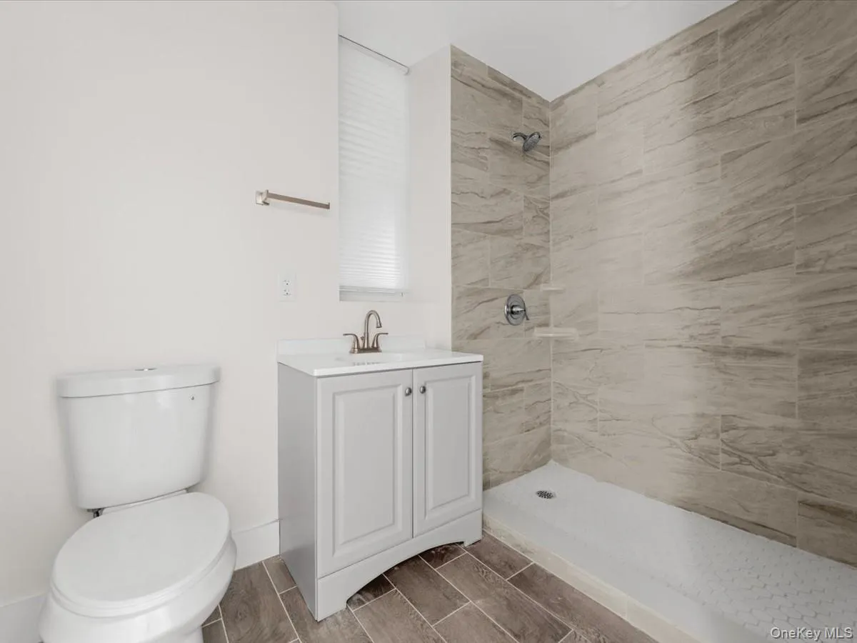 910 226th Street, New York, NY, 3 Bedrooms Bedrooms, 5 Rooms Rooms,2 BathroomsBathrooms,Residential Lease,For Rent,226th,0,1008855 910 226th Street, New York, NY, 3 Bedrooms Bedrooms, 5 Rooms Rooms,2 BathroomsBathrooms,Residential Lease,For Rent,226th,0,1008855
