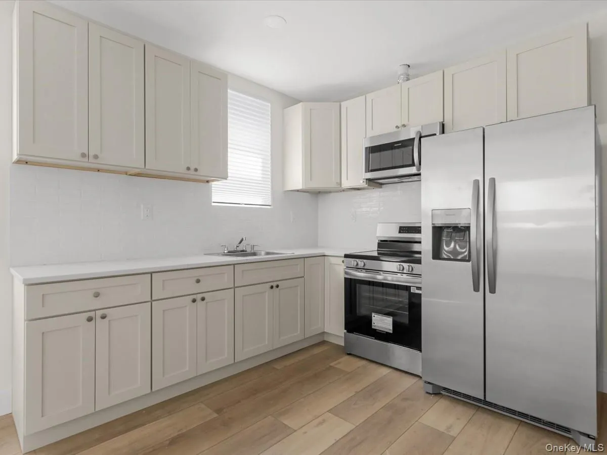 910 226th Street, New York, NY, 3 Bedrooms Bedrooms, 5 Rooms Rooms,2 BathroomsBathrooms,Residential Lease,For Rent,226th,0,KEY1008855 910 226th Street, New York, NY, 3 Bedrooms Bedrooms, 5 Rooms Rooms,2 BathroomsBathrooms,Residential Lease,For Rent,226th,0,KEY1008855