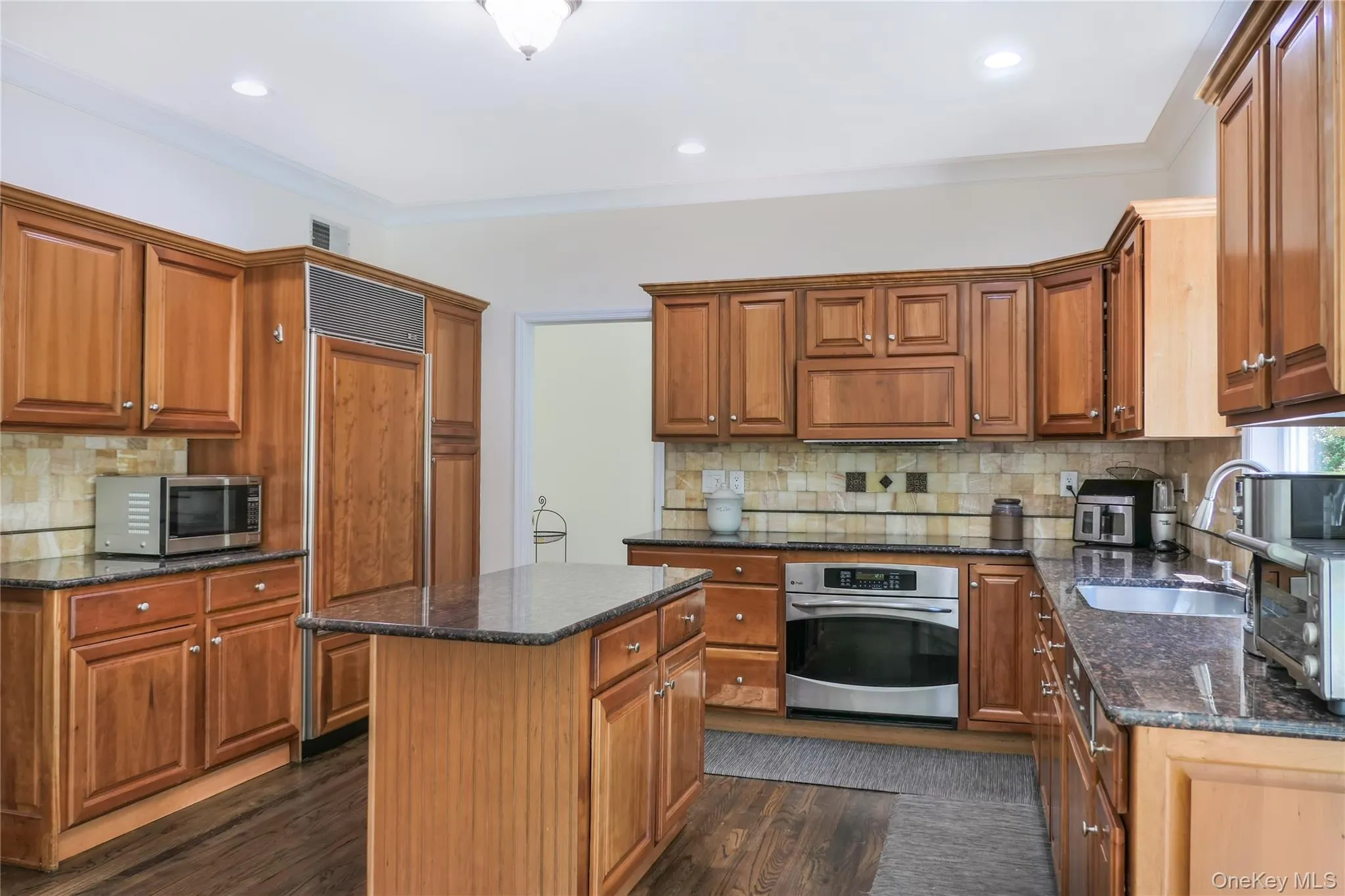 25 Esplanade Drive, Brookhaven, NY, 4 Bedrooms Bedrooms, 10 Rooms Rooms,2 BathroomsBathrooms,Residential,For Rent,Esplanade,0,1008856 25 Esplanade Drive, Brookhaven, NY, 4 Bedrooms Bedrooms, 10 Rooms Rooms,2 BathroomsBathrooms,Residential,For Rent,Esplanade,0,1008856