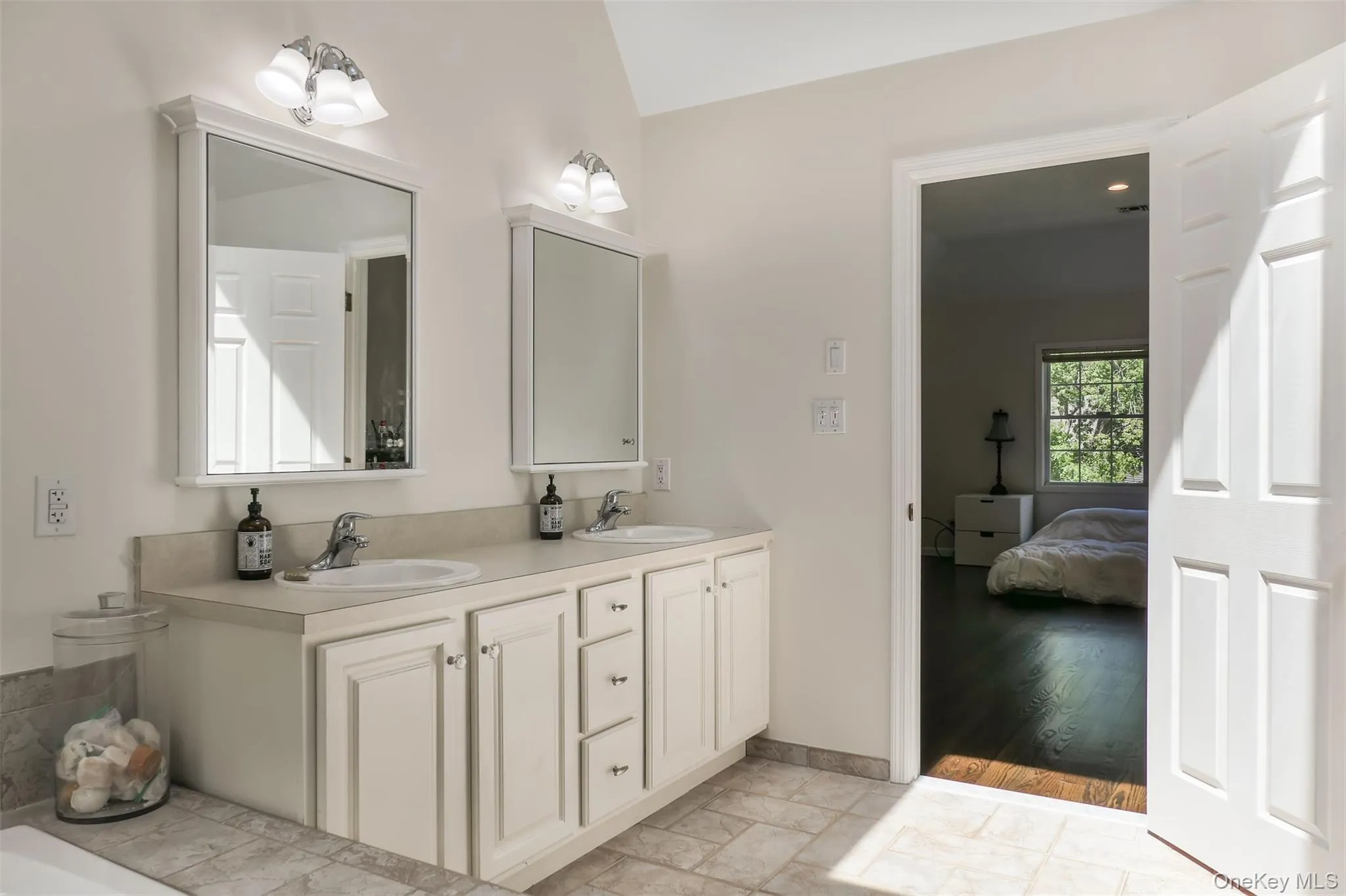 25 Esplanade Drive, Brookhaven, NY, 4 Bedrooms Bedrooms, 10 Rooms Rooms,2 BathroomsBathrooms,Residential,For Rent,Esplanade,0,1008856 25 Esplanade Drive, Brookhaven, NY, 4 Bedrooms Bedrooms, 10 Rooms Rooms,2 BathroomsBathrooms,Residential,For Rent,Esplanade,0,1008856