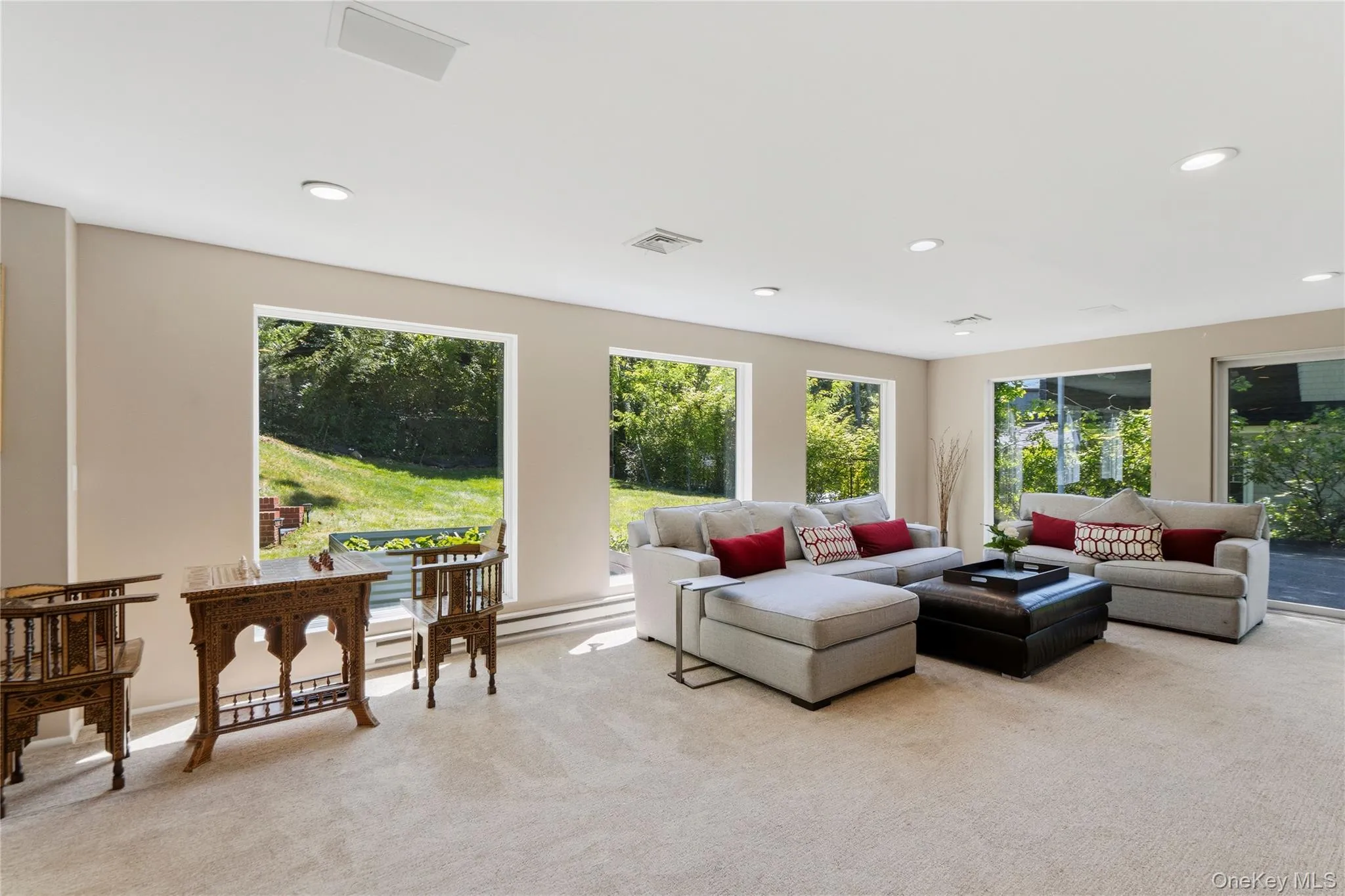 155 Birch Drive, North Hempstead, NY, 4 Bedrooms Bedrooms, 9 Rooms Rooms,3 BathroomsBathrooms,Residential,For Rent,Birch,0,1008858 155 Birch Drive, North Hempstead, NY, 4 Bedrooms Bedrooms, 9 Rooms Rooms,3 BathroomsBathrooms,Residential,For Rent,Birch,0,1008858