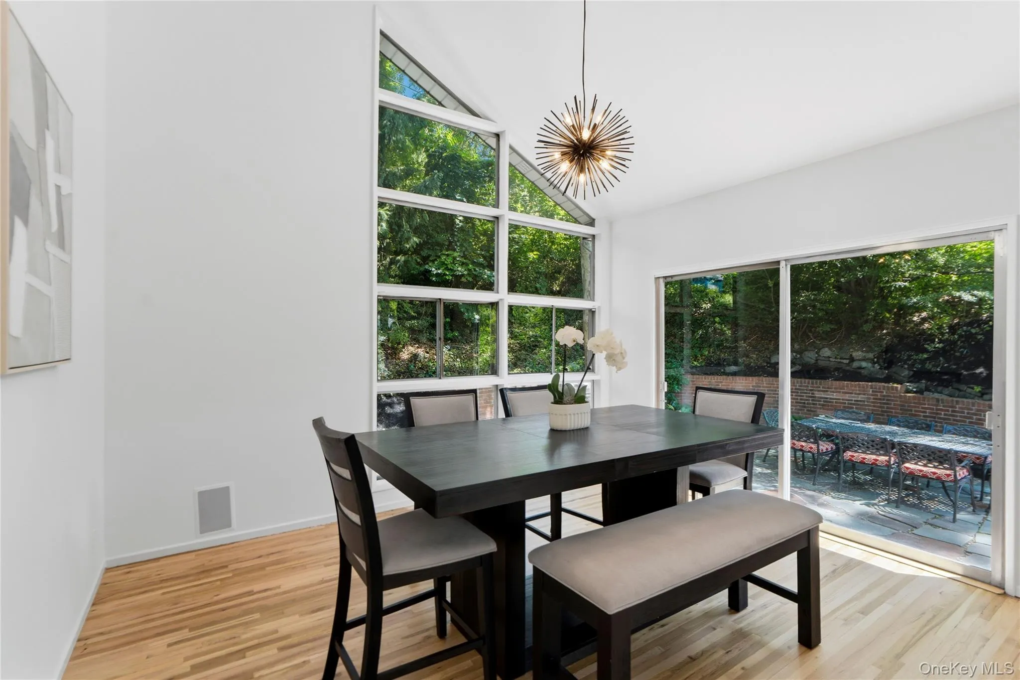 155 Birch Drive, North Hempstead, NY, 4 Bedrooms Bedrooms, 9 Rooms Rooms,3 BathroomsBathrooms,Residential,For Rent,Birch,0,1008858 155 Birch Drive, North Hempstead, NY, 4 Bedrooms Bedrooms, 9 Rooms Rooms,3 BathroomsBathrooms,Residential,For Rent,Birch,0,1008858