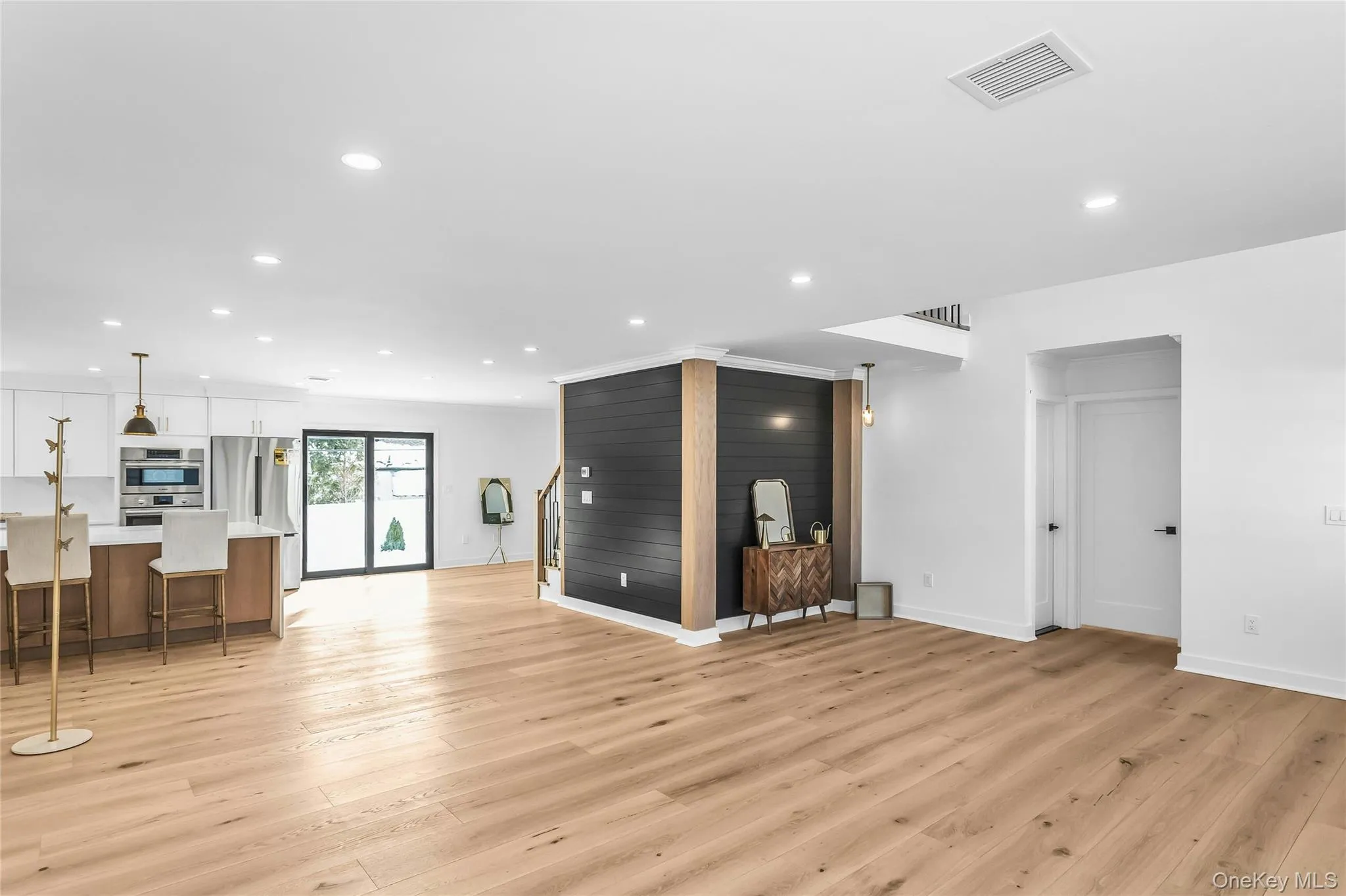 8 Allison Drive, Oyster Bay, NY, 5 Bedrooms Bedrooms, 9 Rooms Rooms,5 BathroomsBathrooms,Residential,For Rent,Allison,0,1008869 8 Allison Drive, Oyster Bay, NY, 5 Bedrooms Bedrooms, 9 Rooms Rooms,5 BathroomsBathrooms,Residential,For Rent,Allison,0,1008869