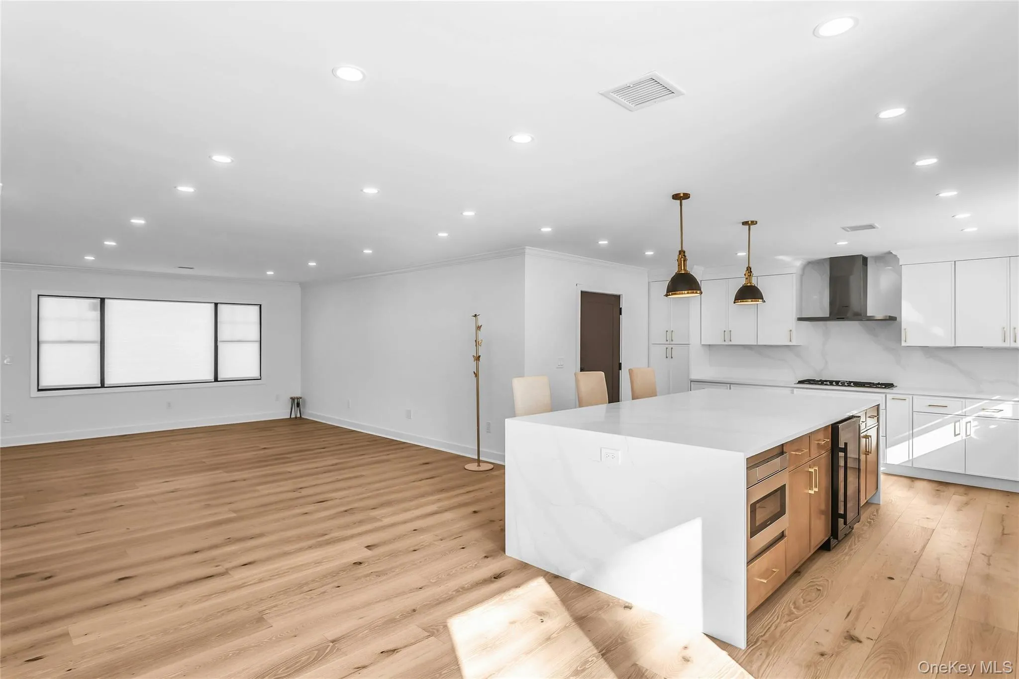 8 Allison Drive, Oyster Bay, NY, 5 Bedrooms Bedrooms, 9 Rooms Rooms,5 BathroomsBathrooms,Residential,For Rent,Allison,0,1008869 8 Allison Drive, Oyster Bay, NY, 5 Bedrooms Bedrooms, 9 Rooms Rooms,5 BathroomsBathrooms,Residential,For Rent,Allison,0,1008869
