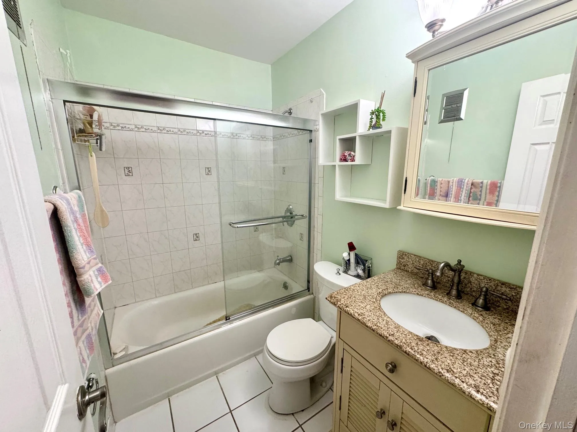 1 Aspen Court, Brookhaven, NY, 2 Bedrooms Bedrooms, 5 Rooms Rooms,1 BathroomBathrooms,Residential,For Rent,Aspen,0,1008877 1 Aspen Court, Brookhaven, NY, 2 Bedrooms Bedrooms, 5 Rooms Rooms,1 BathroomBathrooms,Residential,For Rent,Aspen,0,1008877