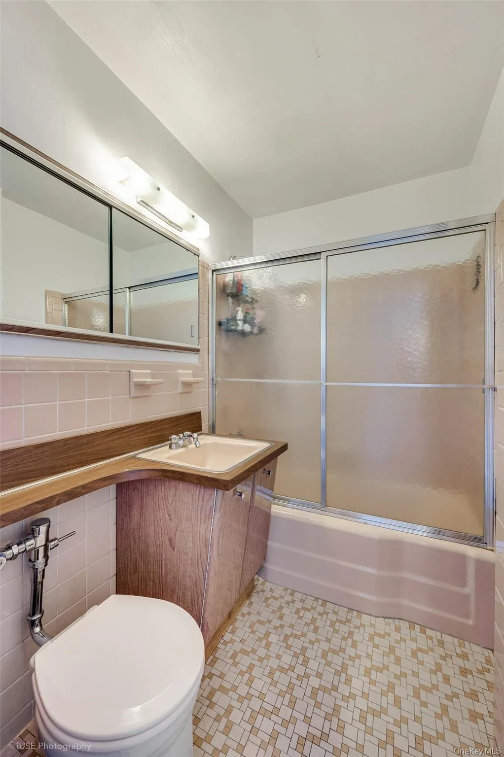 52 39th Drive, New York, NY, 1 Bedroom Bedrooms, 3 Rooms Rooms,1 BathroomBathrooms,Residential,For Rent,39th,0,1008879 52 39th Drive, New York, NY, 1 Bedroom Bedrooms, 3 Rooms Rooms,1 BathroomBathrooms,Residential,For Rent,39th,0,1008879
