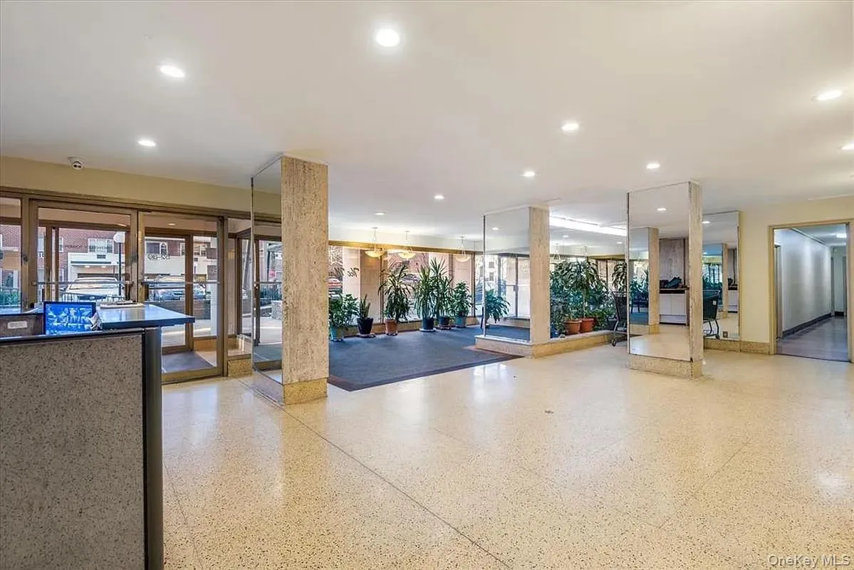 52 39th Drive, New York, NY, 1 Bedroom Bedrooms, 3 Rooms Rooms,1 BathroomBathrooms,Residential,For Rent,39th,0,1008879 52 39th Drive, New York, NY, 1 Bedroom Bedrooms, 3 Rooms Rooms,1 BathroomBathrooms,Residential,For Rent,39th,0,1008879