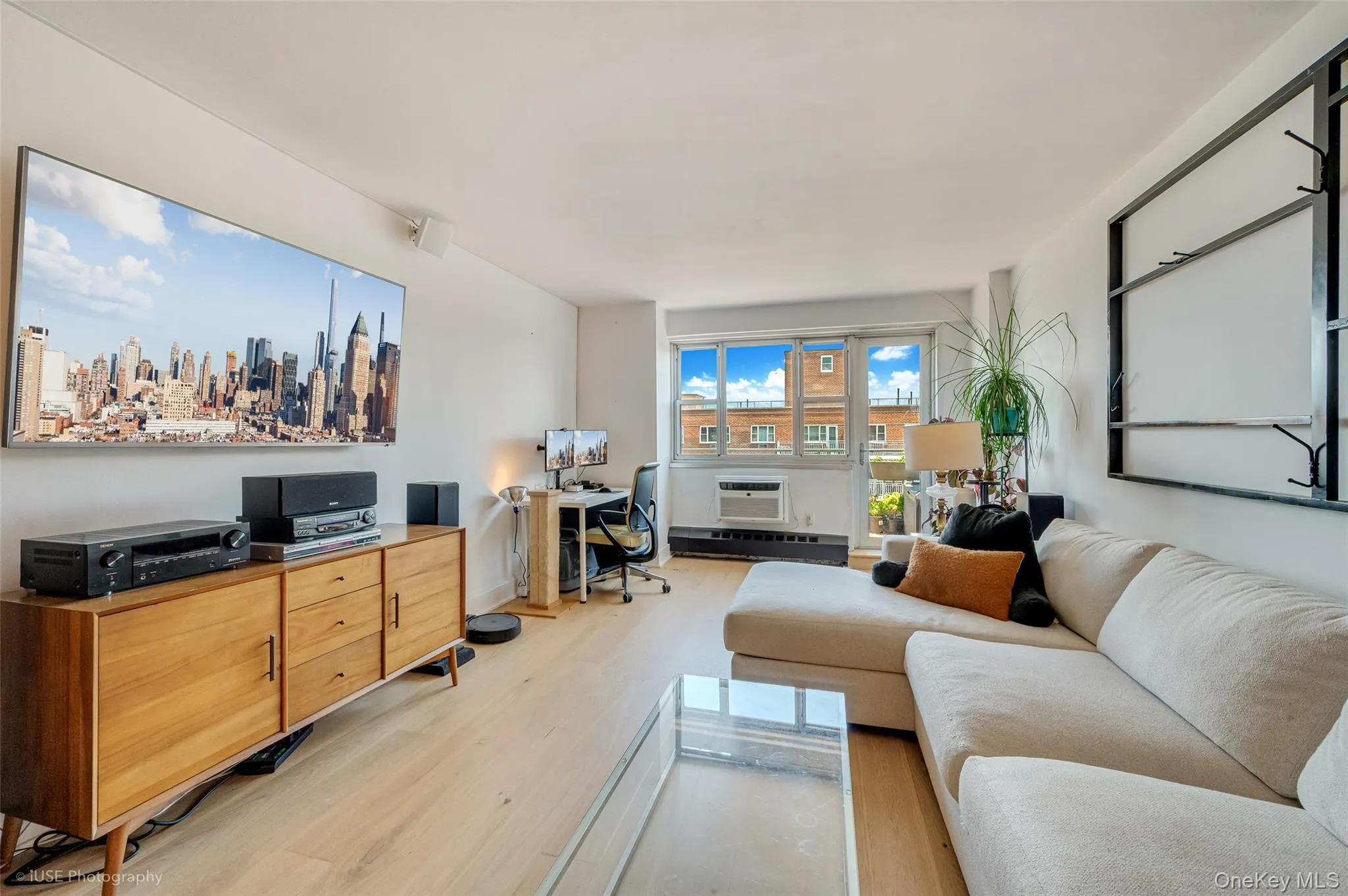 52 39th Drive, New York, NY, 1 Bedroom Bedrooms, 3 Rooms Rooms,1 BathroomBathrooms,Residential,For Rent,39th,0,1008879 52 39th Drive, New York, NY, 1 Bedroom Bedrooms, 3 Rooms Rooms,1 BathroomBathrooms,Residential,For Rent,39th,0,1008879