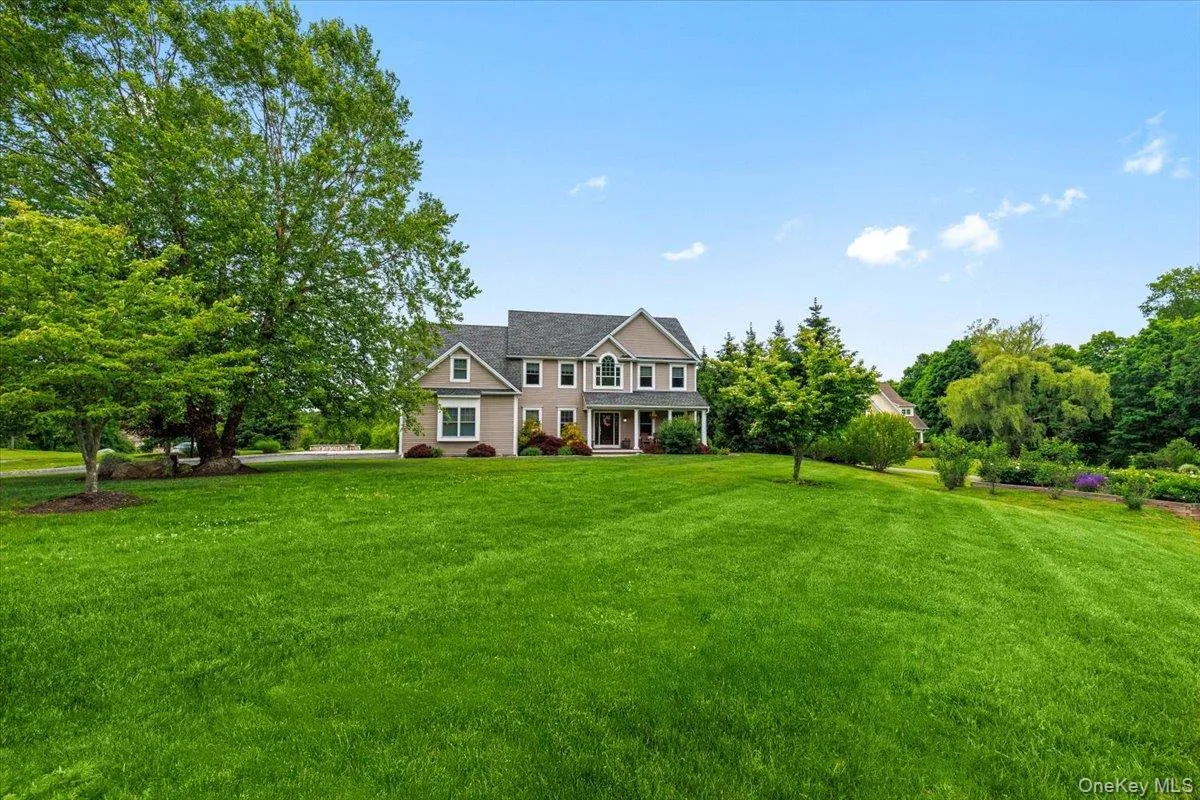 8 Shailin Lane, Southeast, NY, 4 Bedrooms Bedrooms, 10 Rooms Rooms,2 BathroomsBathrooms,Residential,For Rent,Shailin,0,1008888 8 Shailin Lane, Southeast, NY, 4 Bedrooms Bedrooms, 10 Rooms Rooms,2 BathroomsBathrooms,Residential,For Rent,Shailin,0,1008888