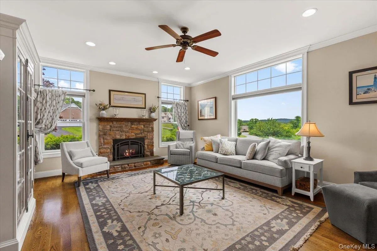 8 Shailin Lane, Southeast, NY, 4 Bedrooms Bedrooms, 10 Rooms Rooms,2 BathroomsBathrooms,Residential,For Rent,Shailin,0,1008888 8 Shailin Lane, Southeast, NY, 4 Bedrooms Bedrooms, 10 Rooms Rooms,2 BathroomsBathrooms,Residential,For Rent,Shailin,0,1008888