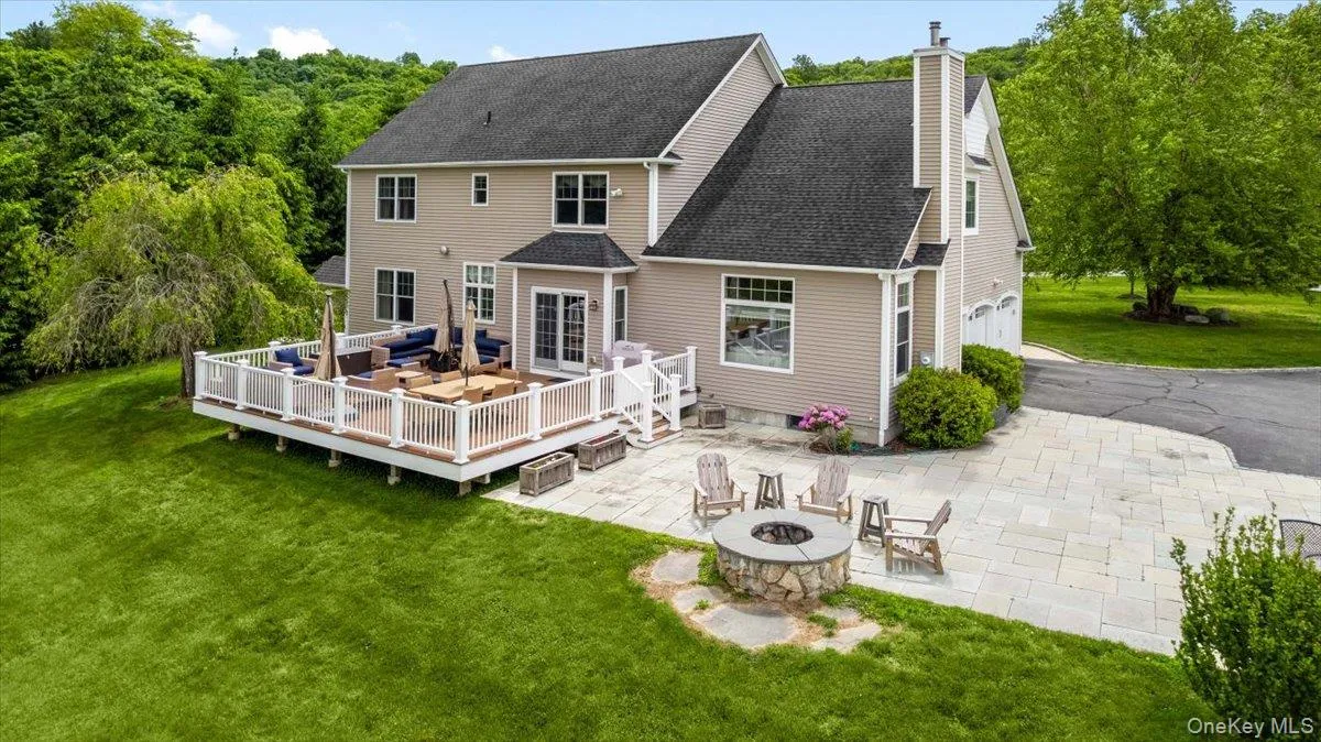 8 Shailin Lane, Southeast, NY, 4 Bedrooms Bedrooms, 10 Rooms Rooms,2 BathroomsBathrooms,Residential,For Rent,Shailin,0,1008888 8 Shailin Lane, Southeast, NY, 4 Bedrooms Bedrooms, 10 Rooms Rooms,2 BathroomsBathrooms,Residential,For Rent,Shailin,0,1008888