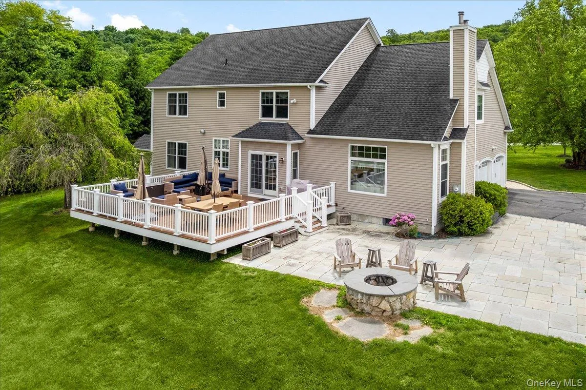 8 Shailin Lane, Southeast, NY, 4 Bedrooms Bedrooms, 10 Rooms Rooms,2 BathroomsBathrooms,Residential,For Rent,Shailin,0,1008888 8 Shailin Lane, Southeast, NY, 4 Bedrooms Bedrooms, 10 Rooms Rooms,2 BathroomsBathrooms,Residential,For Rent,Shailin,0,1008888
