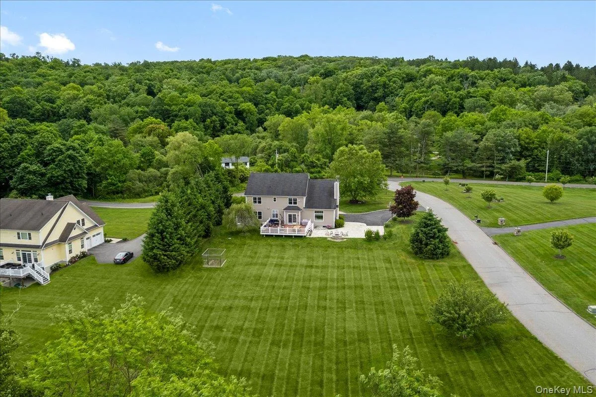 8 Shailin Lane, Southeast, NY, 4 Bedrooms Bedrooms, 10 Rooms Rooms,2 BathroomsBathrooms,Residential,For Rent,Shailin,0,1008888 8 Shailin Lane, Southeast, NY, 4 Bedrooms Bedrooms, 10 Rooms Rooms,2 BathroomsBathrooms,Residential,For Rent,Shailin,0,1008888
