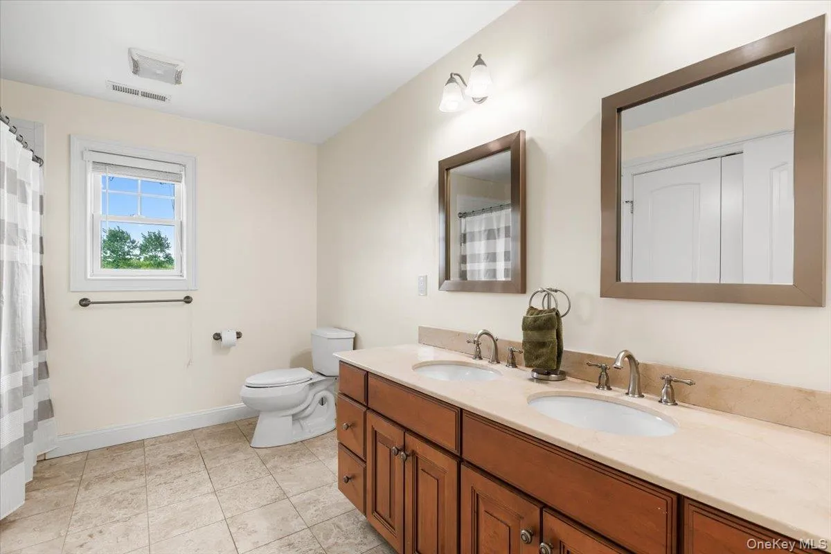 8 Shailin Lane, Southeast, NY, 4 Bedrooms Bedrooms, 10 Rooms Rooms,2 BathroomsBathrooms,Residential,For Rent,Shailin,0,1008888 8 Shailin Lane, Southeast, NY, 4 Bedrooms Bedrooms, 10 Rooms Rooms,2 BathroomsBathrooms,Residential,For Rent,Shailin,0,1008888