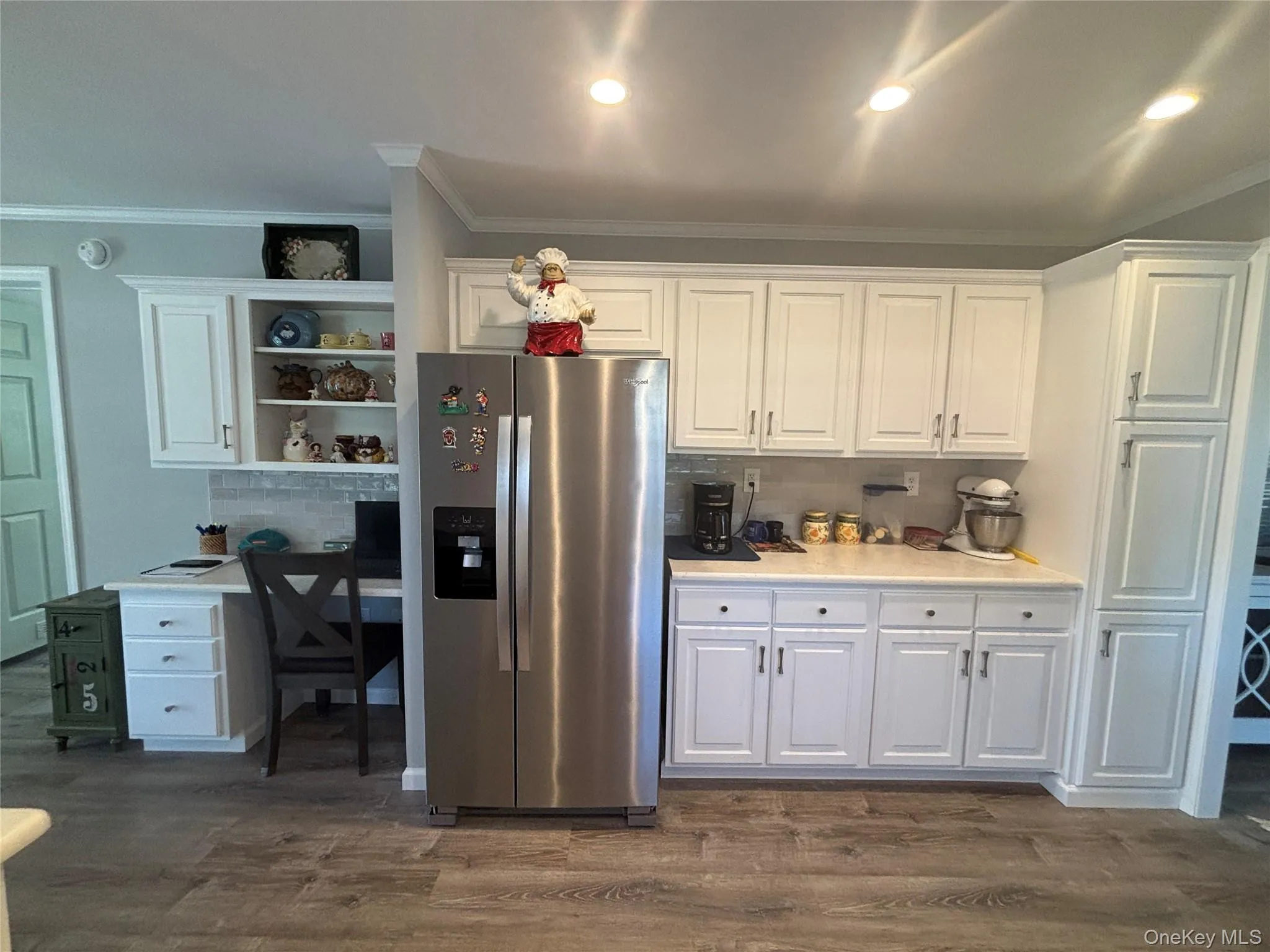 1661 Old Country, Riverhead, NY, 2 Bedrooms Bedrooms, 5 Rooms Rooms,2 BathroomsBathrooms,Residential,For Rent,Old Country,0,1008889 1661 Old Country, Riverhead, NY, 2 Bedrooms Bedrooms, 5 Rooms Rooms,2 BathroomsBathrooms,Residential,For Rent,Old Country,0,1008889