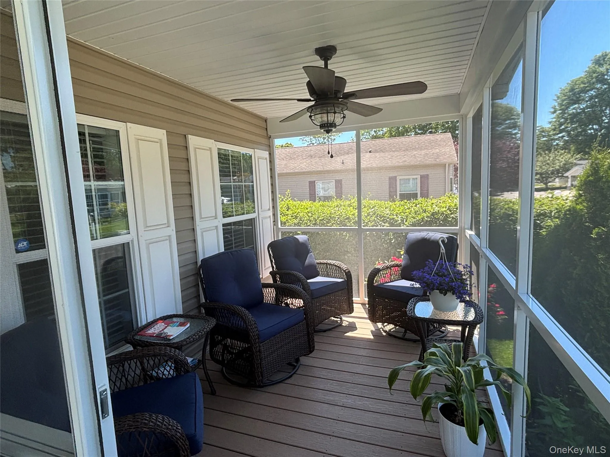 1661 Old Country, Riverhead, NY, 2 Bedrooms Bedrooms, 5 Rooms Rooms,2 BathroomsBathrooms,Residential,For Rent,Old Country,0,1008889 1661 Old Country, Riverhead, NY, 2 Bedrooms Bedrooms, 5 Rooms Rooms,2 BathroomsBathrooms,Residential,For Rent,Old Country,0,1008889