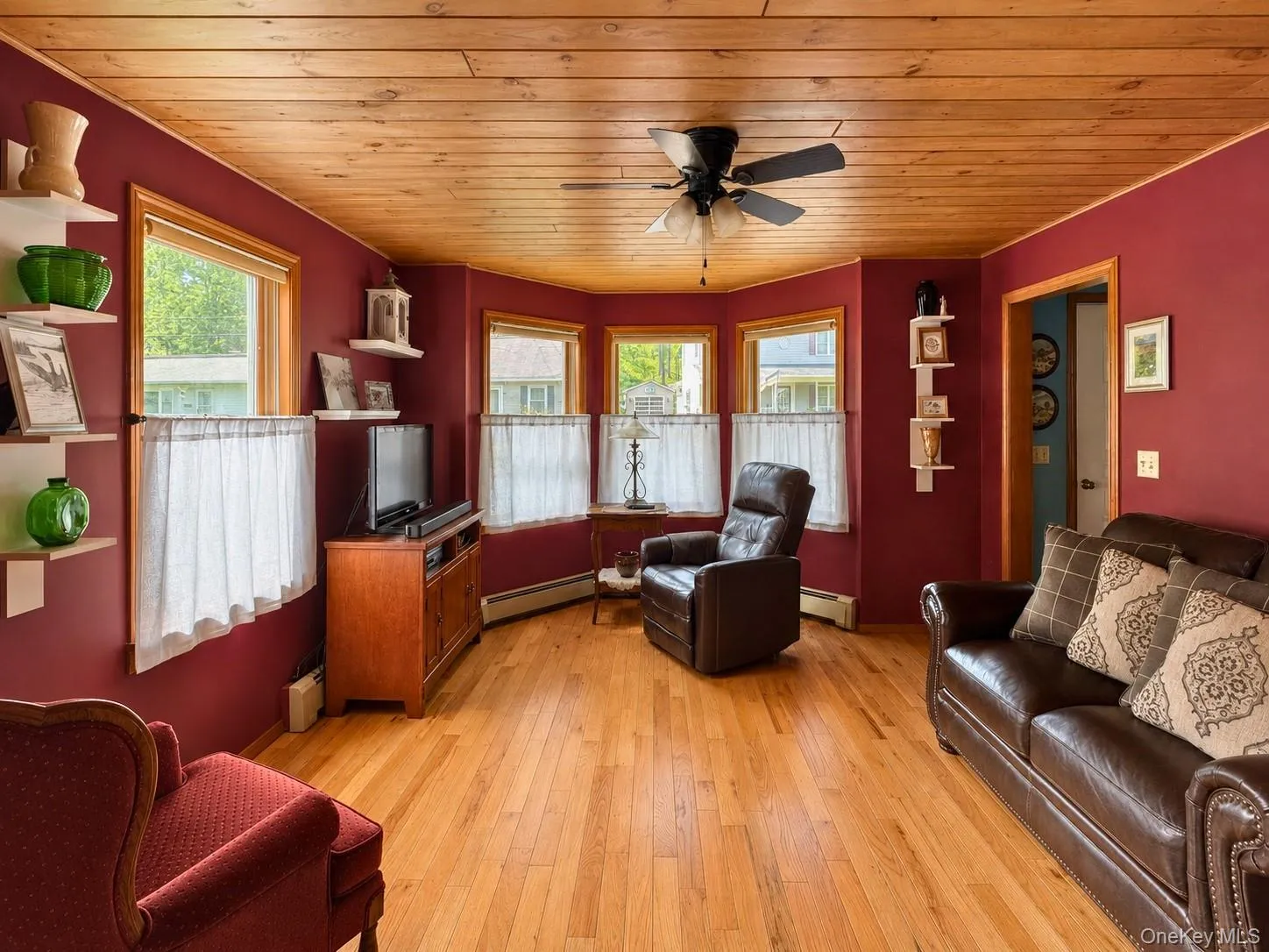 470 Main Street, Catskill, NY, 4 Bedrooms Bedrooms, 10 Rooms Rooms,2 BathroomsBathrooms,Residential,For Rent,Main,0,1008896 470 Main Street, Catskill, NY, 4 Bedrooms Bedrooms, 10 Rooms Rooms,2 BathroomsBathrooms,Residential,For Rent,Main,0,1008896