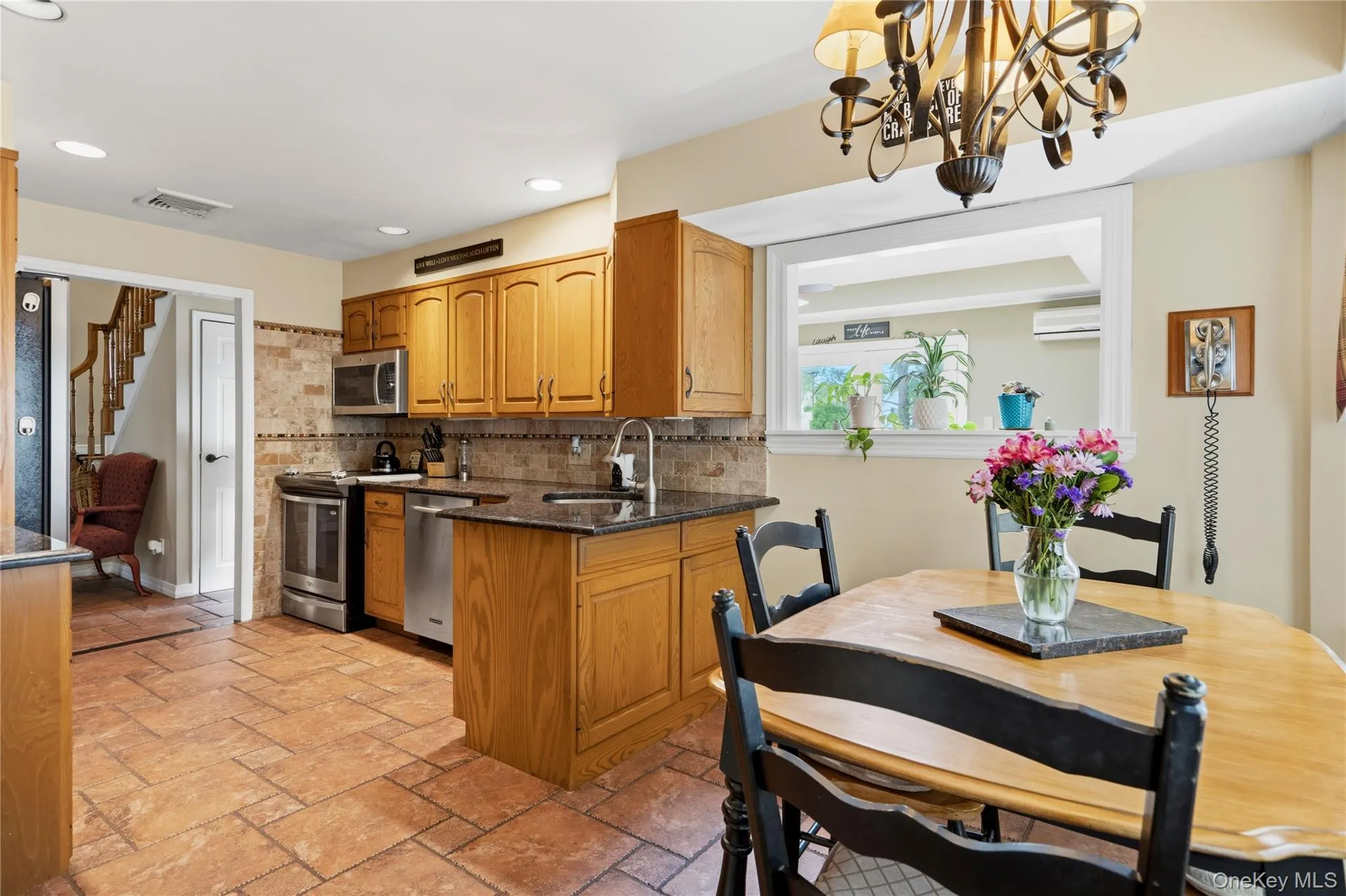 11 Edison Drive, Huntington, NY, 4 Bedrooms Bedrooms, 8 Rooms Rooms,2 BathroomsBathrooms,Residential,For Rent,Edison,0,1008902 11 Edison Drive, Huntington, NY, 4 Bedrooms Bedrooms, 8 Rooms Rooms,2 BathroomsBathrooms,Residential,For Rent,Edison,0,1008902