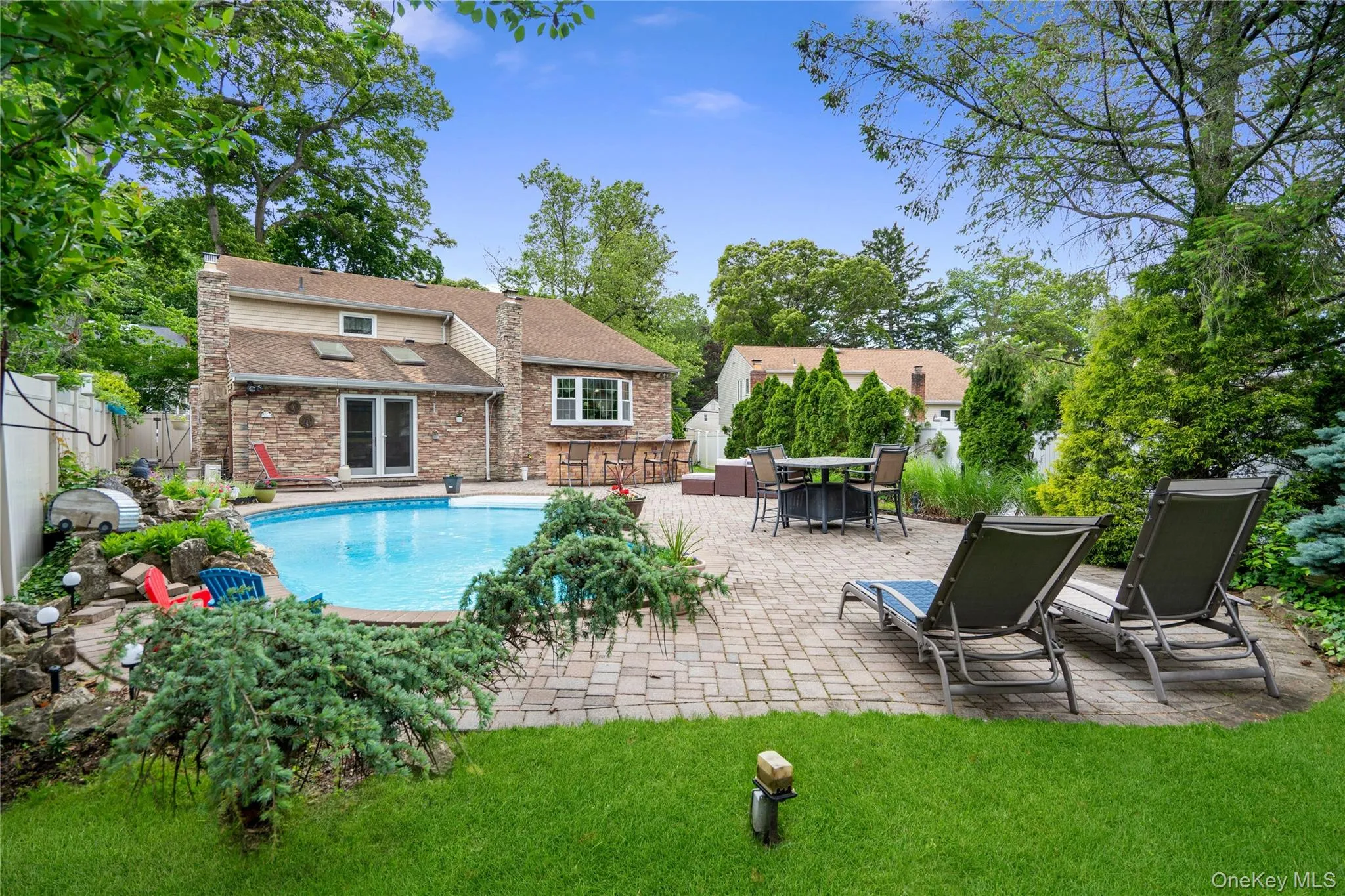 11 Edison Drive, Huntington, NY, 4 Bedrooms Bedrooms, 8 Rooms Rooms,2 BathroomsBathrooms,Residential,For Rent,Edison,0,1008902 11 Edison Drive, Huntington, NY, 4 Bedrooms Bedrooms, 8 Rooms Rooms,2 BathroomsBathrooms,Residential,For Rent,Edison,0,1008902