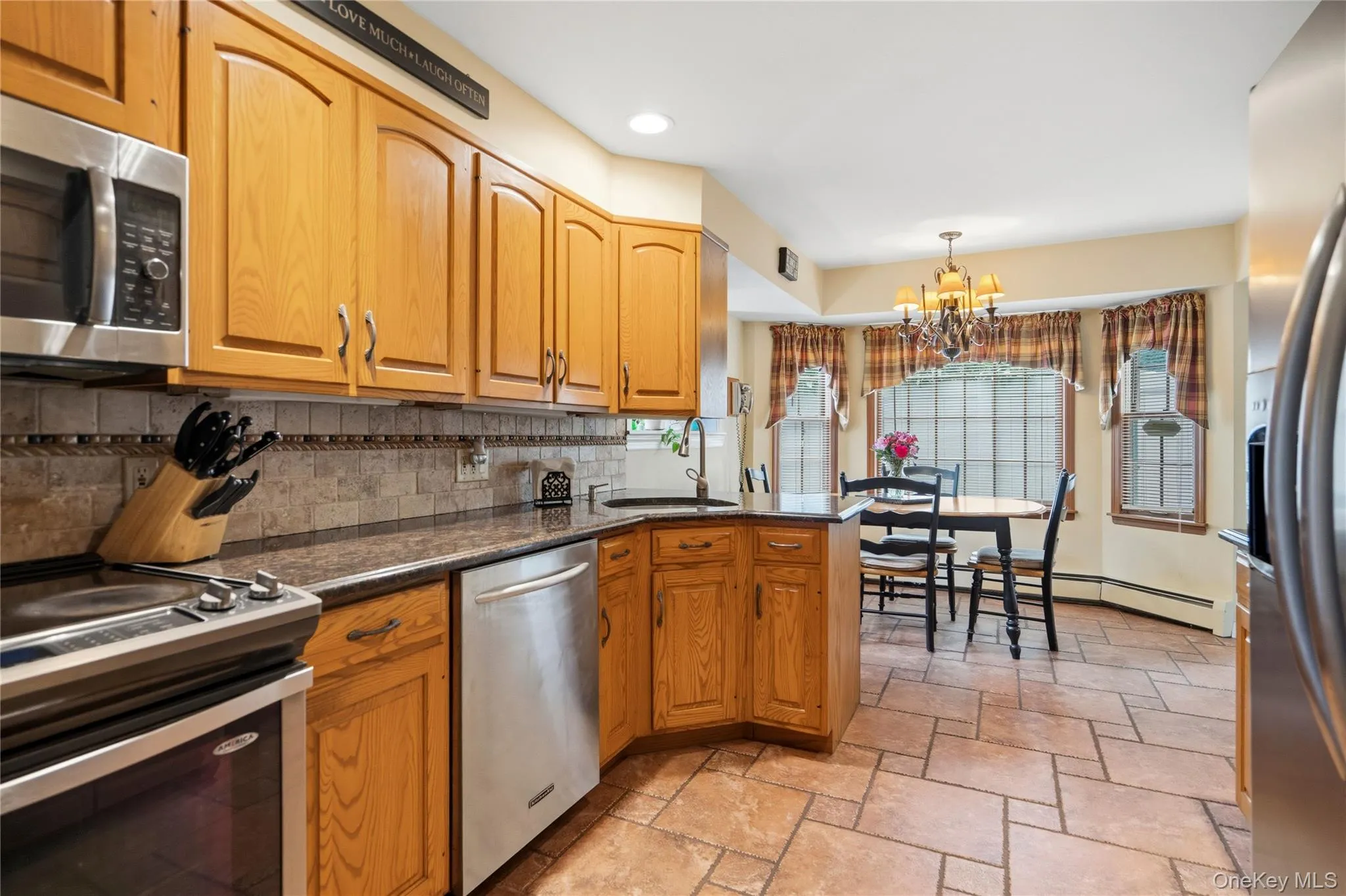 11 Edison Drive, Huntington, NY, 4 Bedrooms Bedrooms, 8 Rooms Rooms,2 BathroomsBathrooms,Residential,For Rent,Edison,0,1008902 11 Edison Drive, Huntington, NY, 4 Bedrooms Bedrooms, 8 Rooms Rooms,2 BathroomsBathrooms,Residential,For Rent,Edison,0,1008902