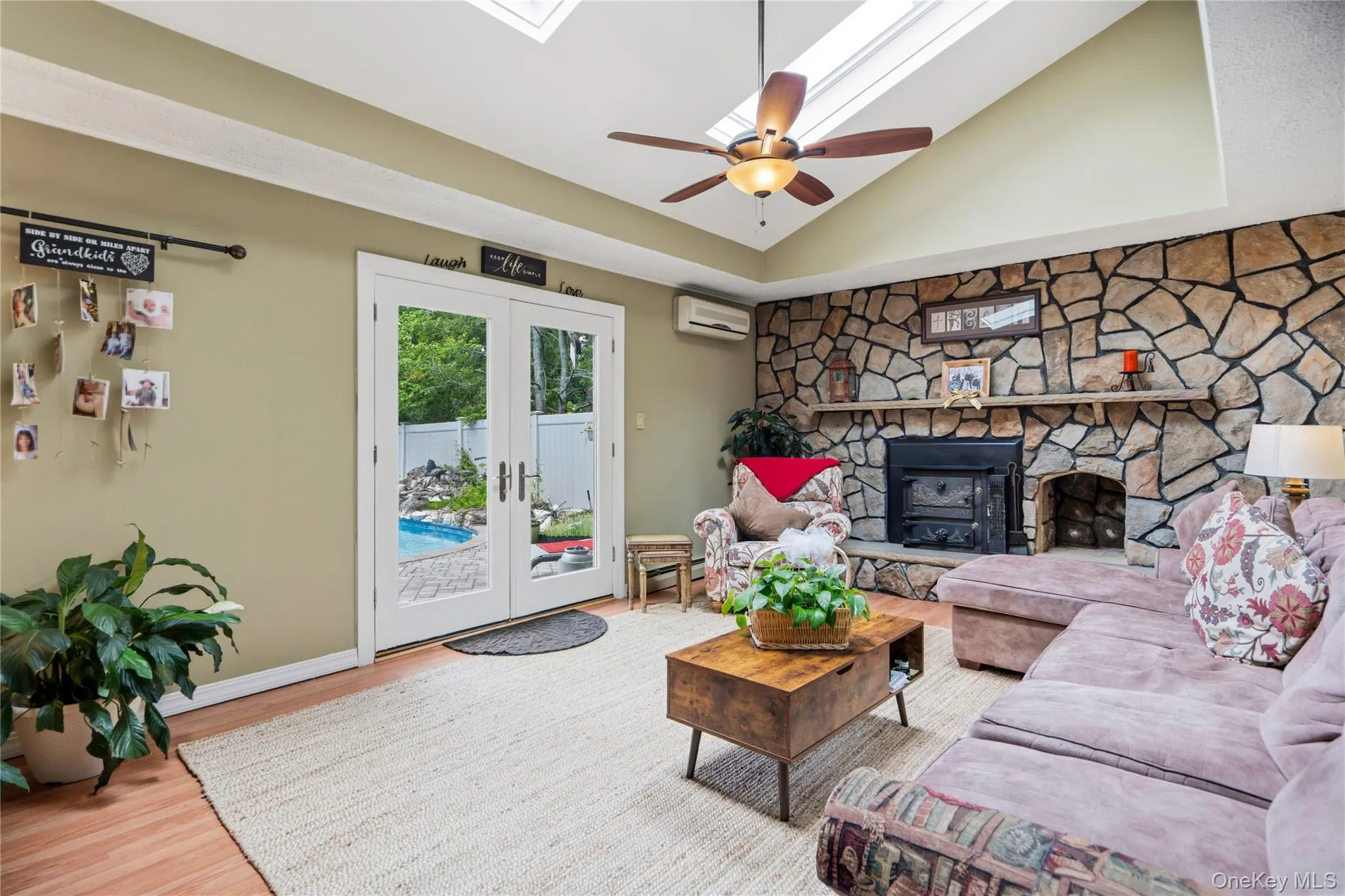 11 Edison Drive, Huntington, NY, 4 Bedrooms Bedrooms, 8 Rooms Rooms,2 BathroomsBathrooms,Residential,For Rent,Edison,0,1008902 11 Edison Drive, Huntington, NY, 4 Bedrooms Bedrooms, 8 Rooms Rooms,2 BathroomsBathrooms,Residential,For Rent,Edison,0,1008902