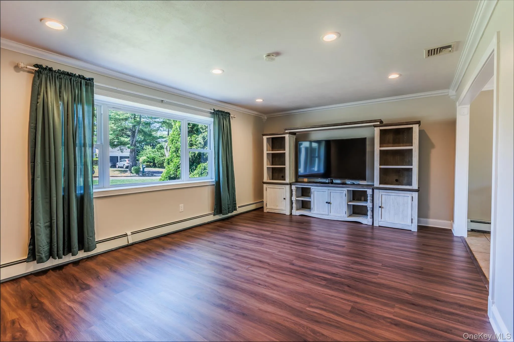 29 Segatogue Lane, Brookhaven, NY, 3 Bedrooms Bedrooms, 7 Rooms Rooms,2 BathroomsBathrooms,Residential,For Rent,Segatogue,0,1008905 29 Segatogue Lane, Brookhaven, NY, 3 Bedrooms Bedrooms, 7 Rooms Rooms,2 BathroomsBathrooms,Residential,For Rent,Segatogue,0,1008905