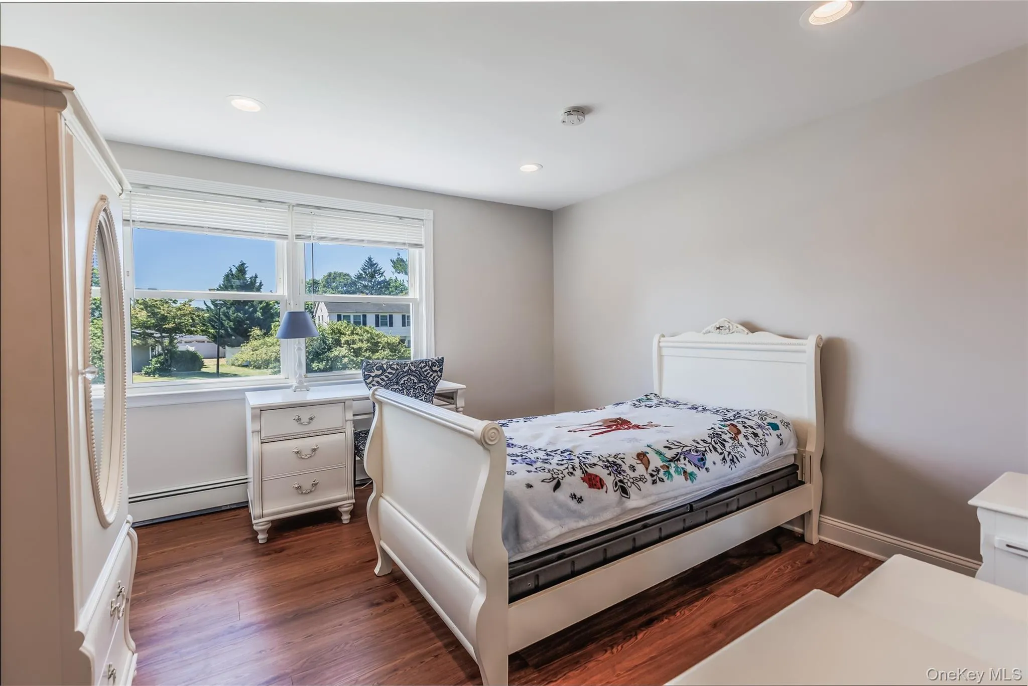 29 Segatogue Lane, Brookhaven, NY, 3 Bedrooms Bedrooms, 7 Rooms Rooms,2 BathroomsBathrooms,Residential,For Rent,Segatogue,0,1008905 29 Segatogue Lane, Brookhaven, NY, 3 Bedrooms Bedrooms, 7 Rooms Rooms,2 BathroomsBathrooms,Residential,For Rent,Segatogue,0,1008905