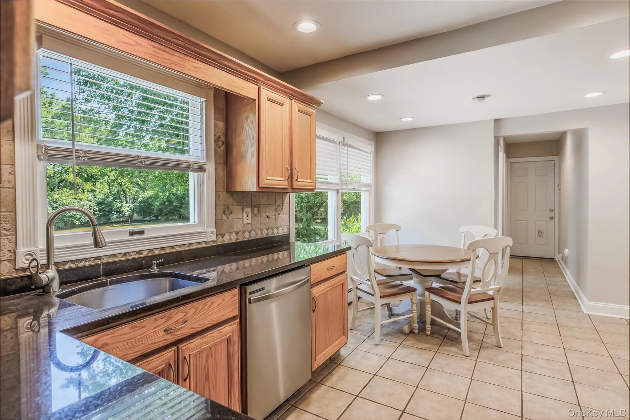 29 Segatogue Lane, Brookhaven, NY, 3 Bedrooms Bedrooms, 7 Rooms Rooms,2 BathroomsBathrooms,Residential,For Rent,Segatogue,0,1008905 29 Segatogue Lane, Brookhaven, NY, 3 Bedrooms Bedrooms, 7 Rooms Rooms,2 BathroomsBathrooms,Residential,For Rent,Segatogue,0,1008905