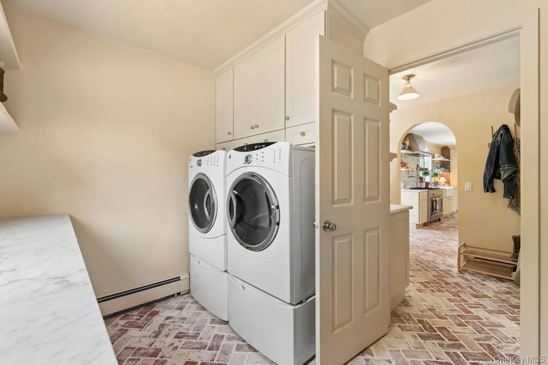3 Mooring Drive, Brookhaven, NY, 4 Bedrooms Bedrooms, 8 Rooms Rooms,3 BathroomsBathrooms,Residential,For Rent,Mooring,0,1008907 3 Mooring Drive, Brookhaven, NY, 4 Bedrooms Bedrooms, 8 Rooms Rooms,3 BathroomsBathrooms,Residential,For Rent,Mooring,0,1008907