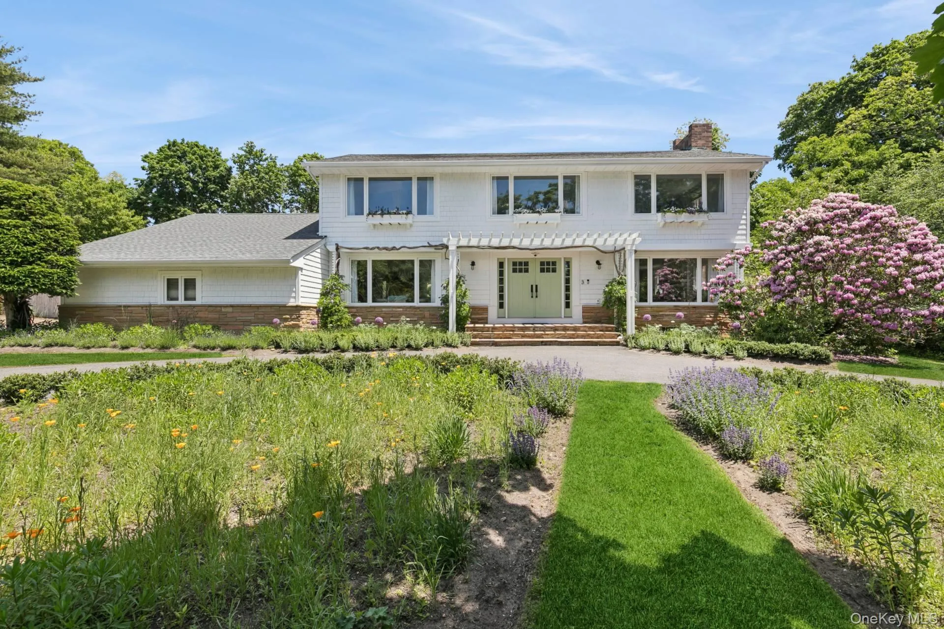 3 Mooring Drive, Brookhaven, NY, 4 Bedrooms Bedrooms, 8 Rooms Rooms,3 BathroomsBathrooms,Residential,For Rent,Mooring,0,1008907 3 Mooring Drive, Brookhaven, NY, 4 Bedrooms Bedrooms, 8 Rooms Rooms,3 BathroomsBathrooms,Residential,For Rent,Mooring,0,1008907