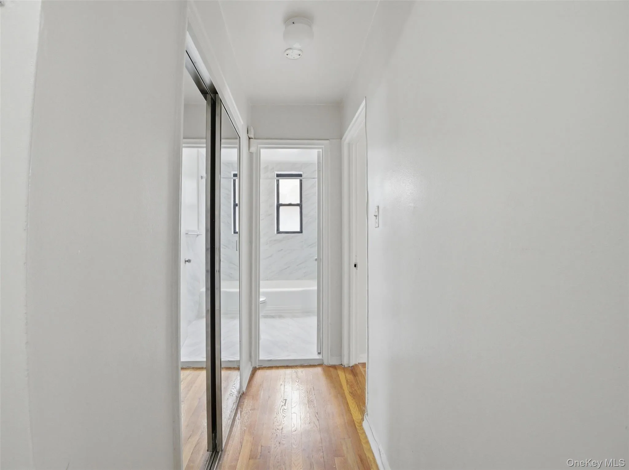 3231 Barker Avenue, New York, NY, 1 Bedroom Bedrooms, 3 Rooms Rooms,1 BathroomBathrooms,Residential,For Rent,Barker,0,1008908 3231 Barker Avenue, New York, NY, 1 Bedroom Bedrooms, 3 Rooms Rooms,1 BathroomBathrooms,Residential,For Rent,Barker,0,1008908