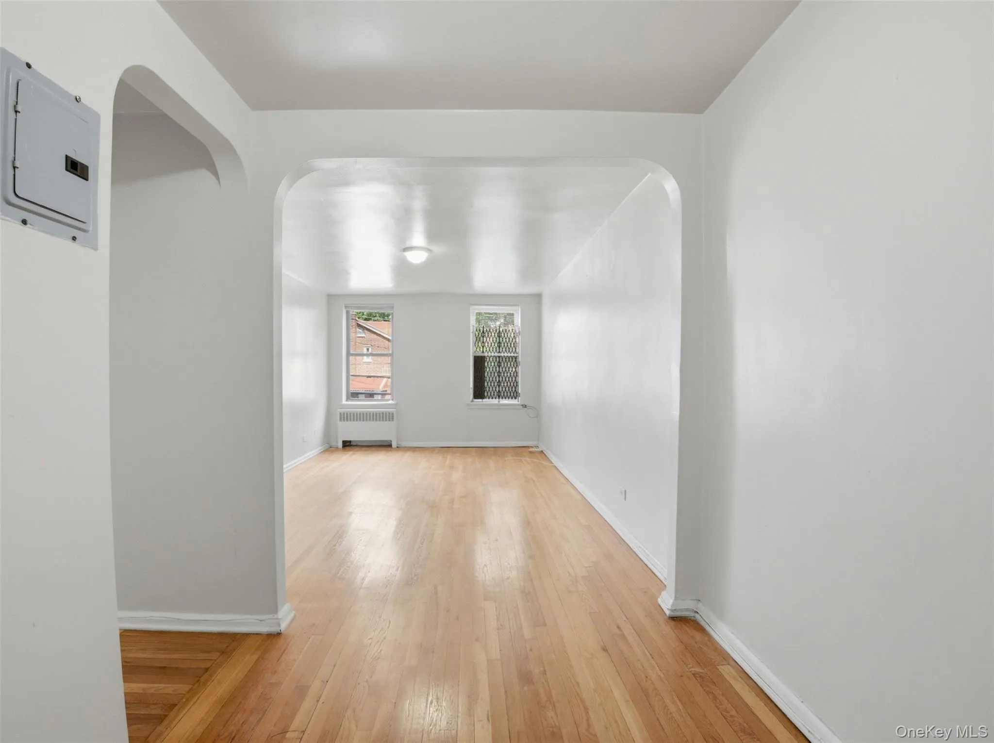 3231 Barker Avenue, New York, NY, 1 Bedroom Bedrooms, 3 Rooms Rooms,1 BathroomBathrooms,Residential,For Rent,Barker,0,1008908 3231 Barker Avenue, New York, NY, 1 Bedroom Bedrooms, 3 Rooms Rooms,1 BathroomBathrooms,Residential,For Rent,Barker,0,1008908