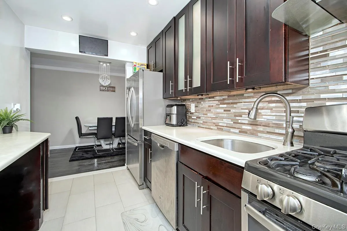 1 Remsen Road, Yonkers, NY, 2 Bedrooms Bedrooms, 5 Rooms Rooms,1 BathroomBathrooms,Residential,For Rent,Remsen,0,1008912 1 Remsen Road, Yonkers, NY, 2 Bedrooms Bedrooms, 5 Rooms Rooms,1 BathroomBathrooms,Residential,For Rent,Remsen,0,1008912