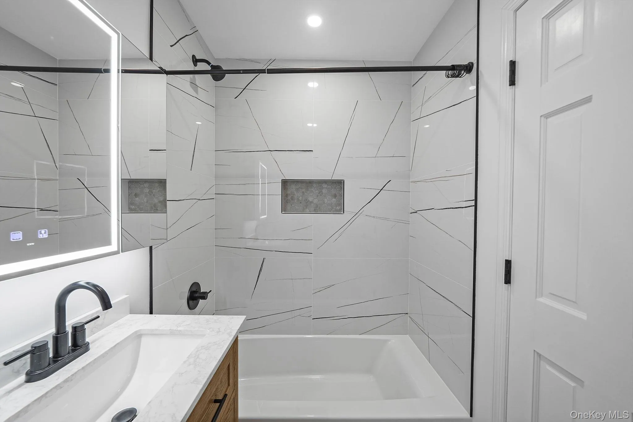14225 250th Street, New York, NY, 6 Bedrooms Bedrooms, 10 Rooms Rooms,4 BathroomsBathrooms,Residential,For Rent,250th,0,1008913 14225 250th Street, New York, NY, 6 Bedrooms Bedrooms, 10 Rooms Rooms,4 BathroomsBathrooms,Residential,For Rent,250th,0,1008913