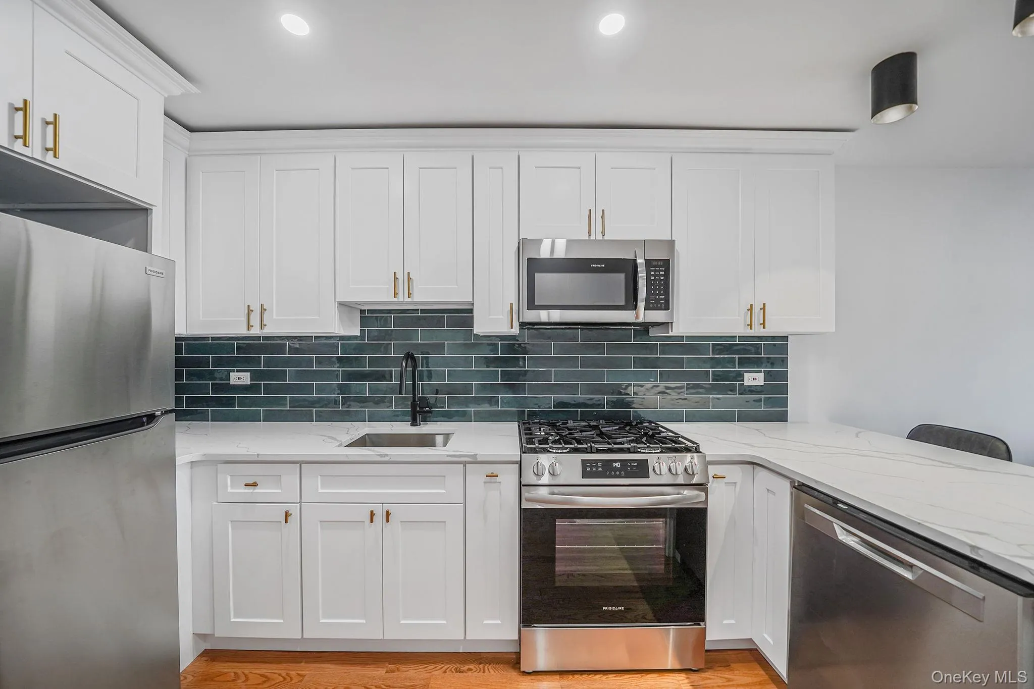 14225 250th Street, New York, NY, 6 Bedrooms Bedrooms, 10 Rooms Rooms,4 BathroomsBathrooms,Residential,For Rent,250th,0,1008913 14225 250th Street, New York, NY, 6 Bedrooms Bedrooms, 10 Rooms Rooms,4 BathroomsBathrooms,Residential,For Rent,250th,0,1008913