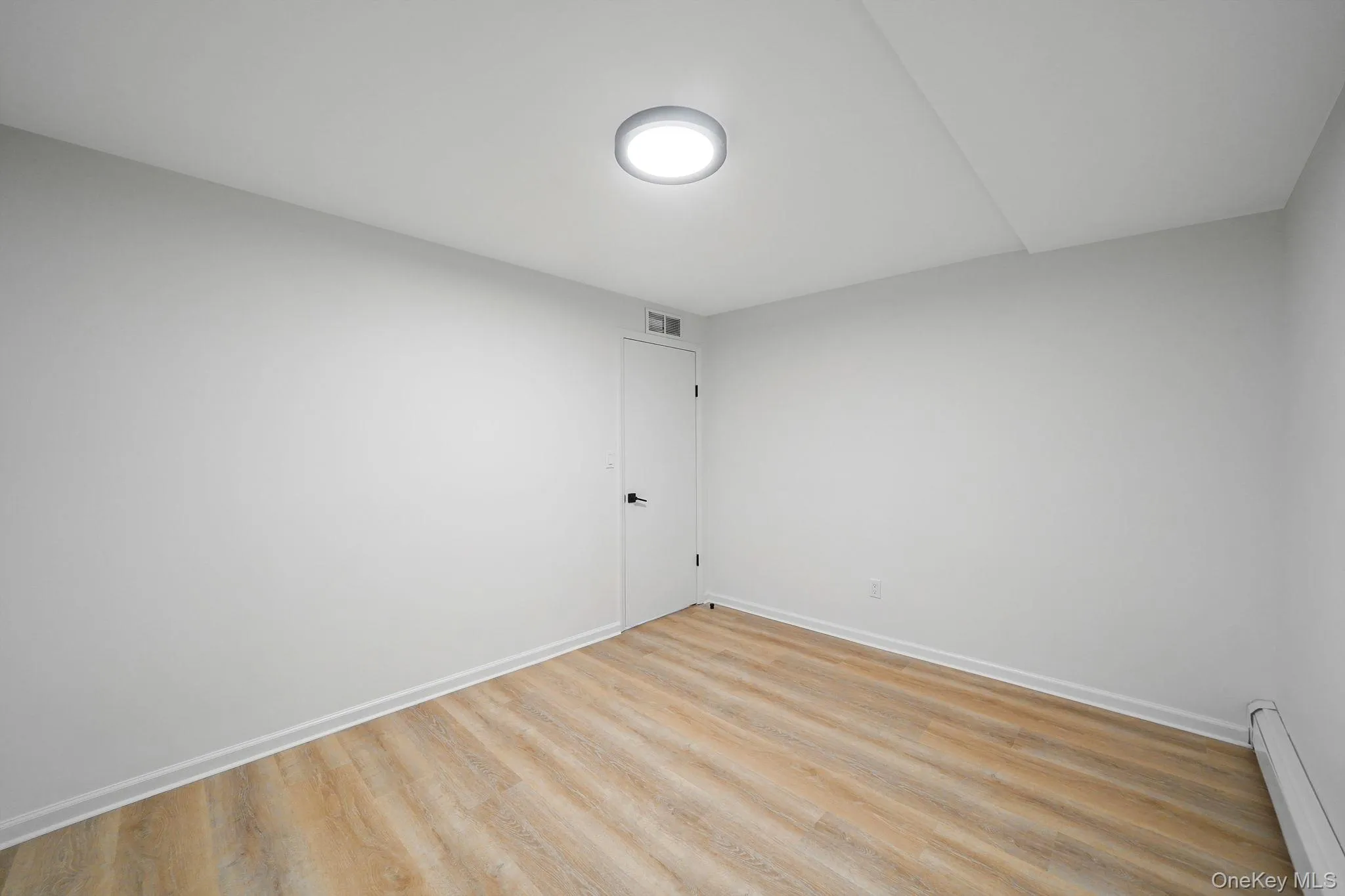 14225 250th Street, New York, NY, 6 Bedrooms Bedrooms, 10 Rooms Rooms,4 BathroomsBathrooms,Residential,For Rent,250th,0,1008913 14225 250th Street, New York, NY, 6 Bedrooms Bedrooms, 10 Rooms Rooms,4 BathroomsBathrooms,Residential,For Rent,250th,0,1008913