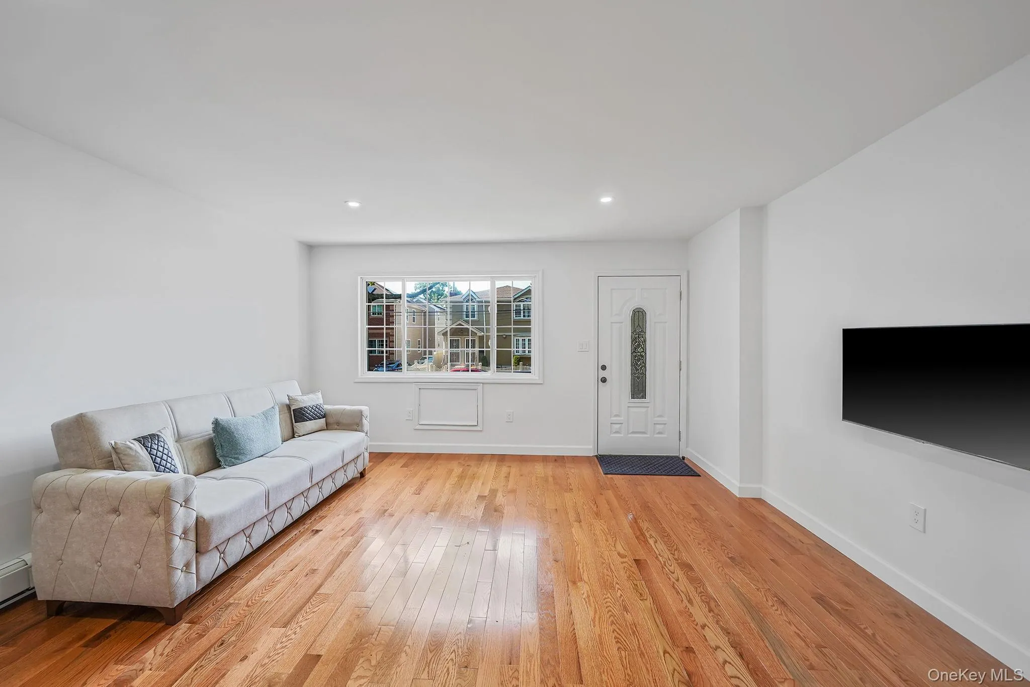 14225 250th Street, New York, NY, 6 Bedrooms Bedrooms, 10 Rooms Rooms,4 BathroomsBathrooms,Residential,For Rent,250th,0,1008913 14225 250th Street, New York, NY, 6 Bedrooms Bedrooms, 10 Rooms Rooms,4 BathroomsBathrooms,Residential,For Rent,250th,0,1008913