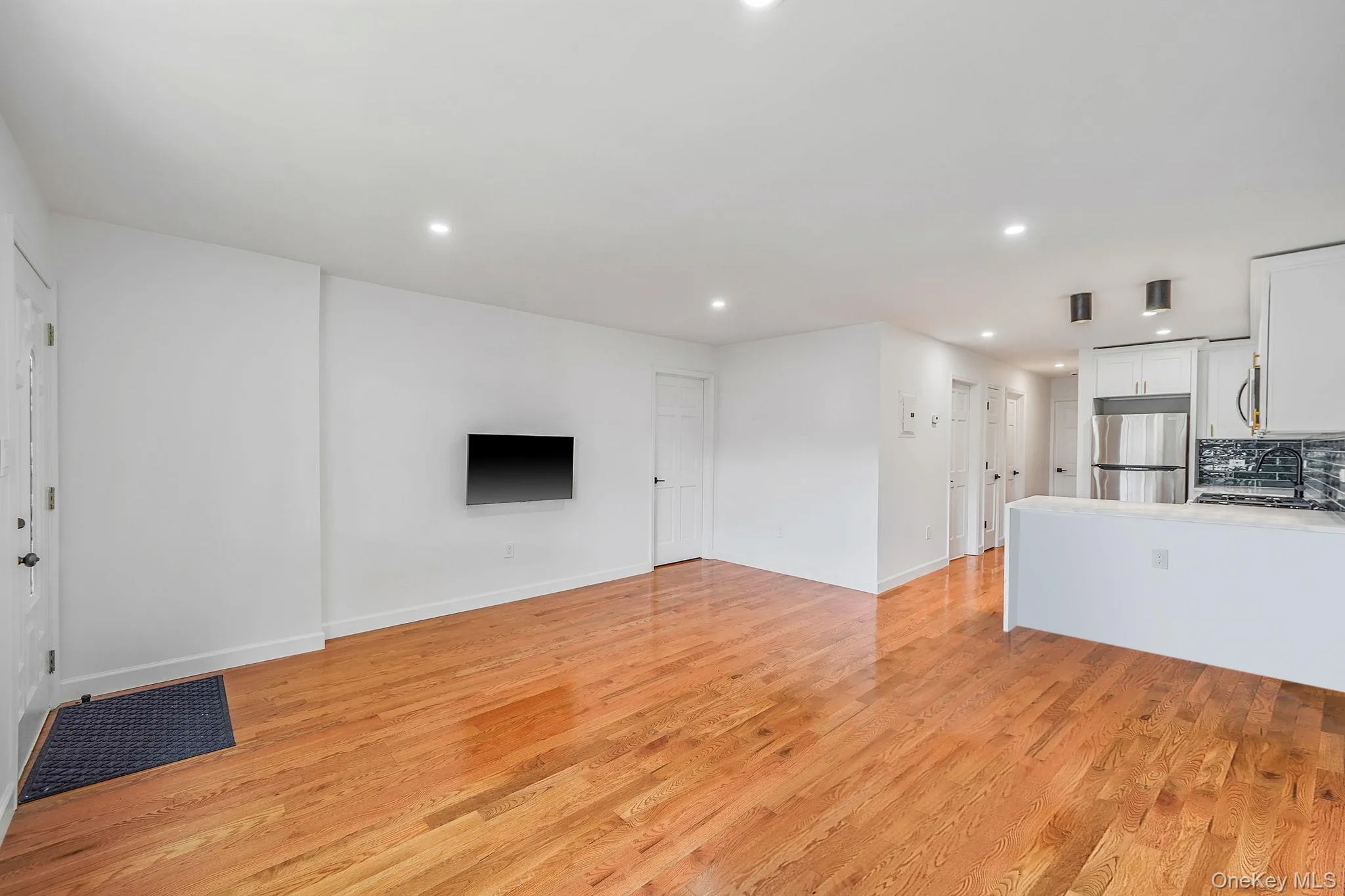 14225 250th Street, New York, NY, 6 Bedrooms Bedrooms, 10 Rooms Rooms,4 BathroomsBathrooms,Residential,For Rent,250th,0,1008913 14225 250th Street, New York, NY, 6 Bedrooms Bedrooms, 10 Rooms Rooms,4 BathroomsBathrooms,Residential,For Rent,250th,0,1008913