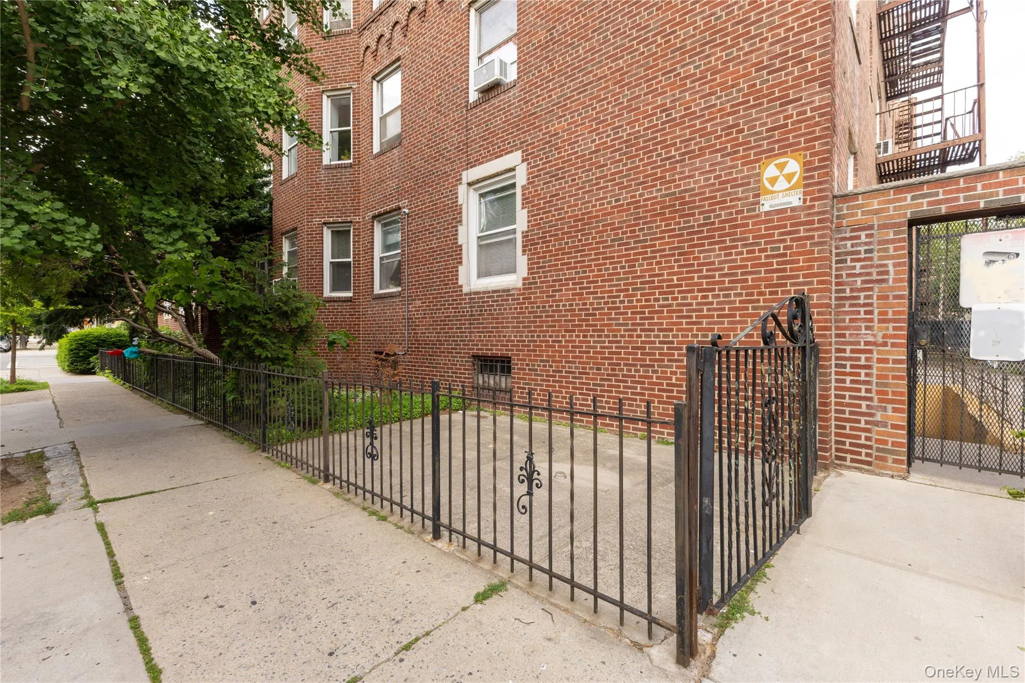 100 P Avenue, New York, NY, 2 Bedrooms Bedrooms, 8 Rooms Rooms,1 BathroomBathrooms,Residential,For Rent,P,0,1008916 100 P Avenue, New York, NY, 2 Bedrooms Bedrooms, 8 Rooms Rooms,1 BathroomBathrooms,Residential,For Rent,P,0,1008916