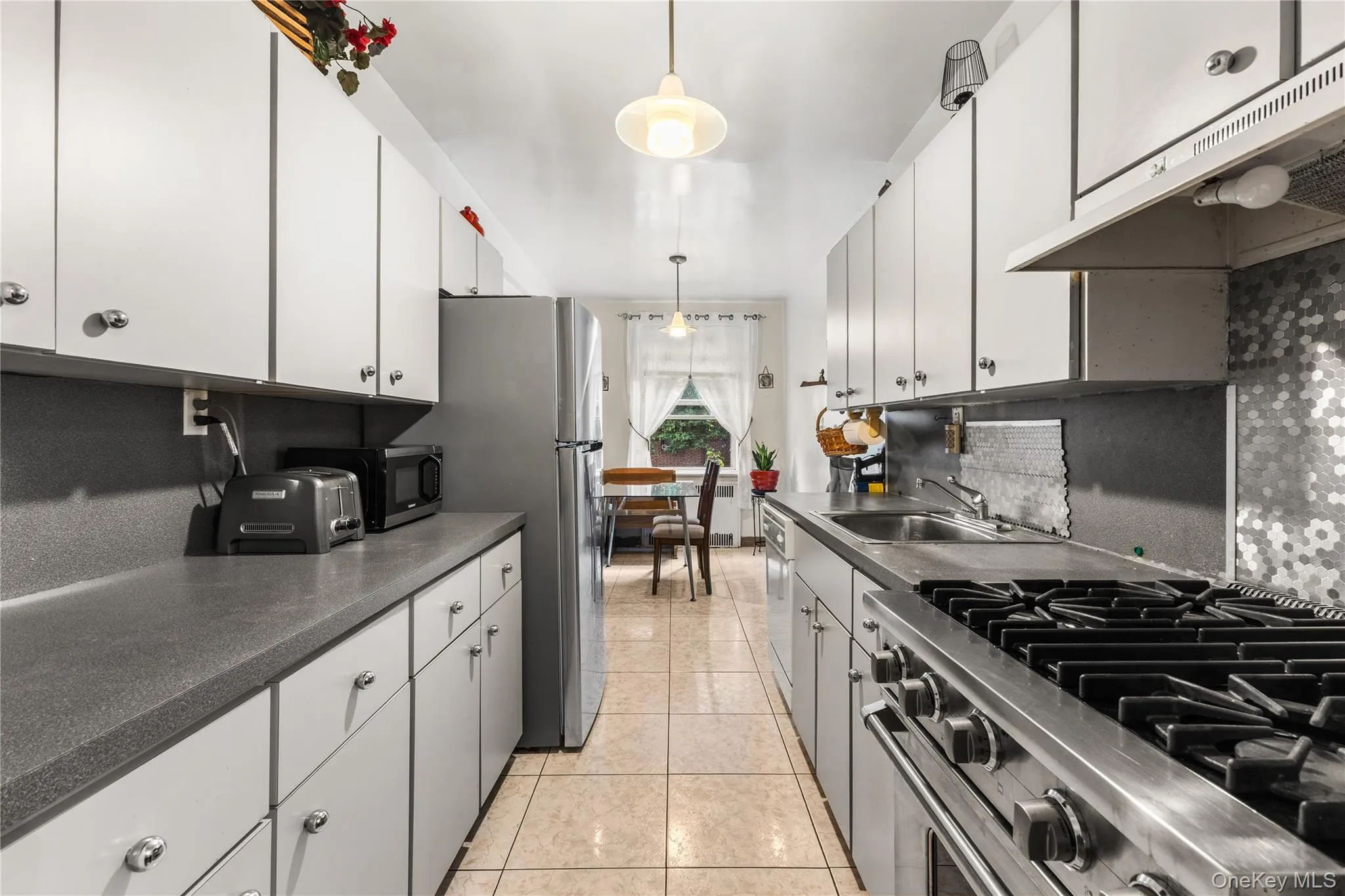 100 P Avenue, New York, NY, 2 Bedrooms Bedrooms, 8 Rooms Rooms,1 BathroomBathrooms,Residential,For Rent,P,0,1008916 100 P Avenue, New York, NY, 2 Bedrooms Bedrooms, 8 Rooms Rooms,1 BathroomBathrooms,Residential,For Rent,P,0,1008916