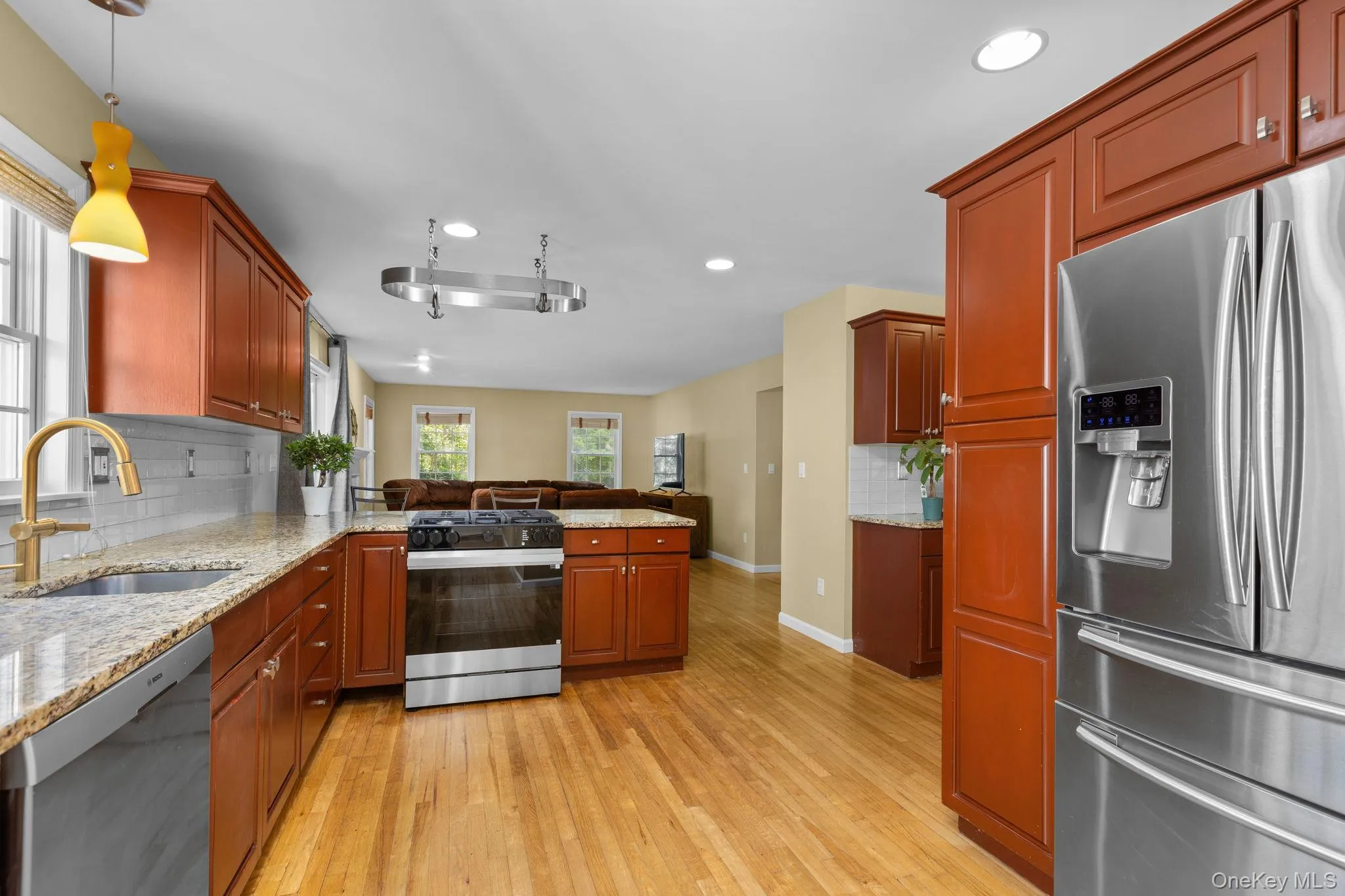Stainless Steel Appliances and Granite Counters Stainless Steel Appliances and Granite Counters