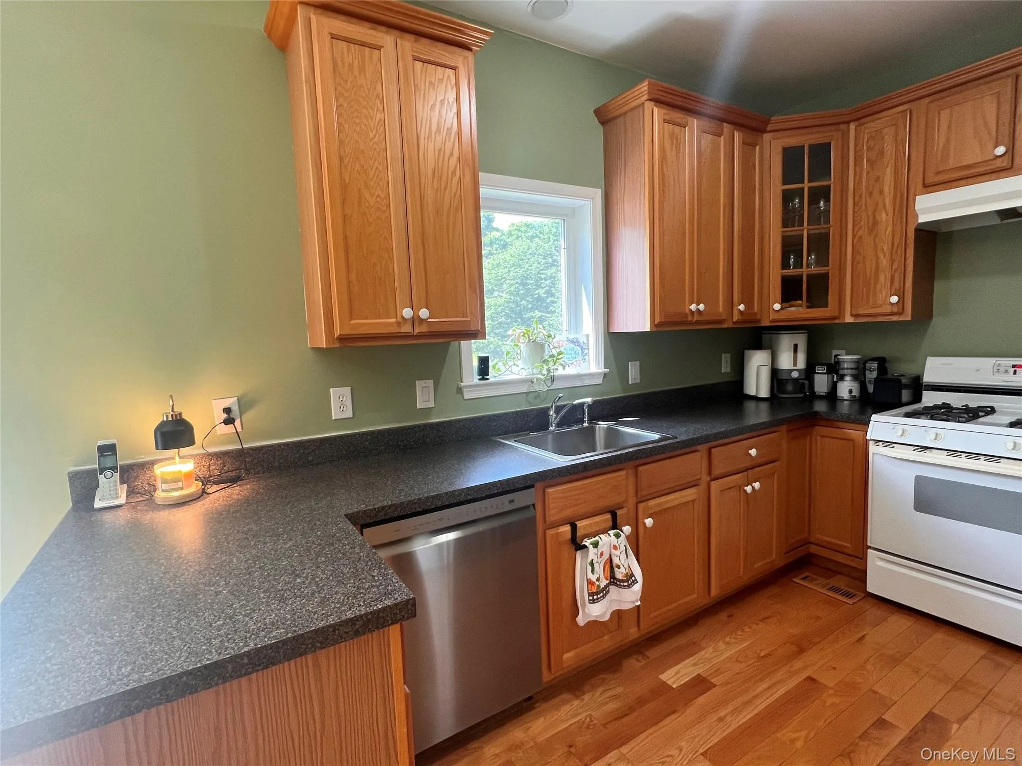 10 Rockridge Drive, Woodbury, NY, 2 Bedrooms Bedrooms, 5 Rooms Rooms,2 BathroomsBathrooms,Residential,For Rent,Rockridge,0,1008921 10 Rockridge Drive, Woodbury, NY, 2 Bedrooms Bedrooms, 5 Rooms Rooms,2 BathroomsBathrooms,Residential,For Rent,Rockridge,0,1008921