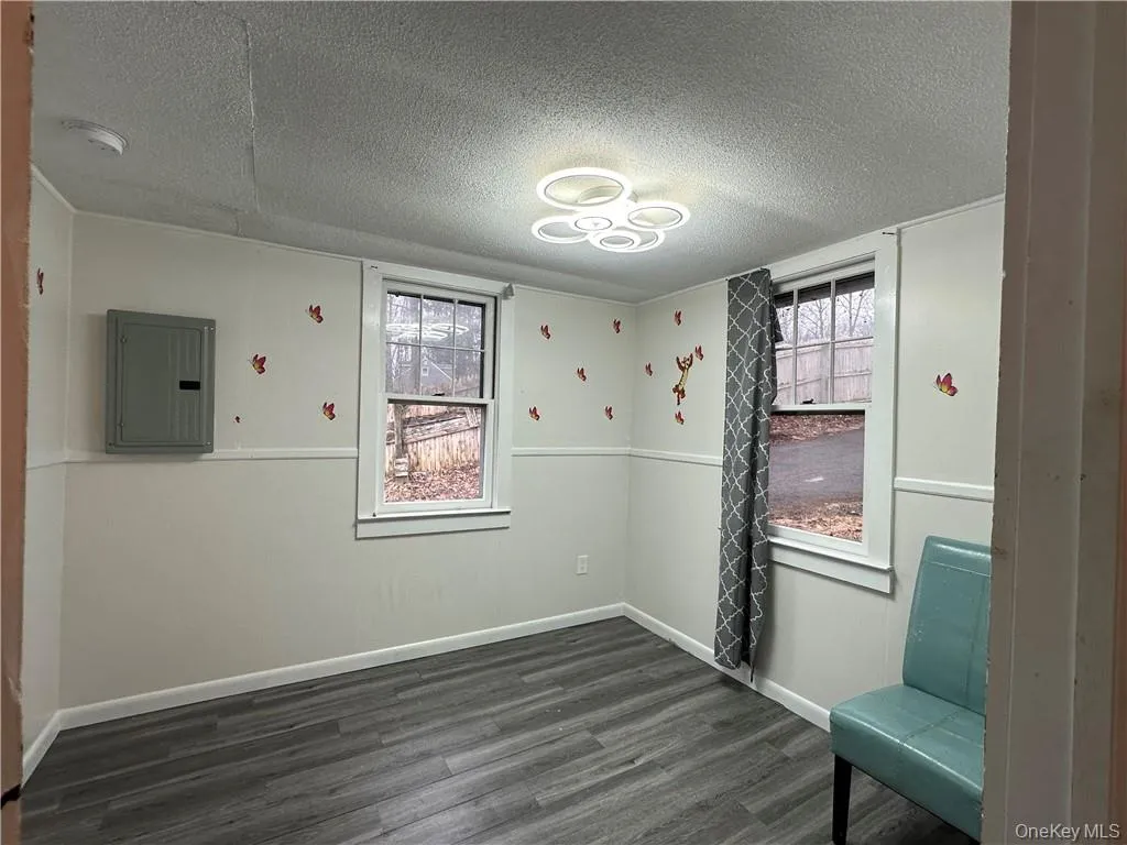 55 Burlingham Road, Mamakating, NY, 2 Bedrooms Bedrooms, 3 Rooms Rooms,1 BathroomBathrooms,Residential Lease,For Rent,Burlingham,0,1008922 55 Burlingham Road, Mamakating, NY, 2 Bedrooms Bedrooms, 3 Rooms Rooms,1 BathroomBathrooms,Residential Lease,For Rent,Burlingham,0,1008922
