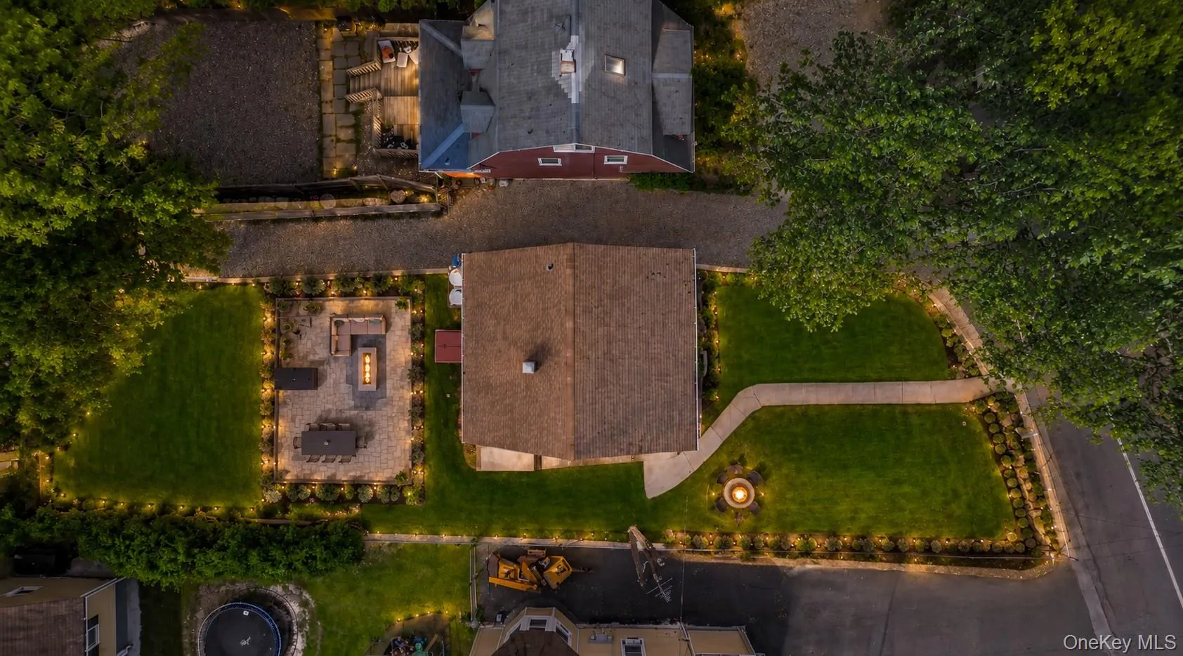 Virtually Staged renovated Yard - Possibilities are endless Virtually Staged renovated Yard - Possibilities are endless