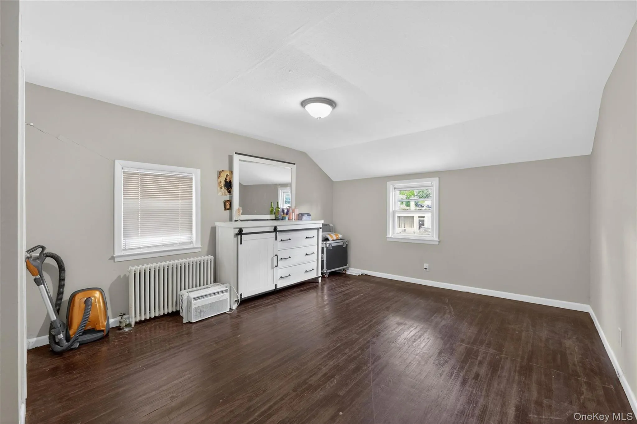 151 Saw Mill River Rd aka 151 S Central Ave, Greenburgh, NY, 3 Bedrooms Bedrooms, 6 Rooms Rooms,1 BathroomBathrooms,Residential,For Rent,Saw Mill River Rd aka 151 S Central Ave,0,1008923 151 Saw Mill River Rd aka 151 S Central Ave, Greenburgh, NY, 3 Bedrooms Bedrooms, 6 Rooms Rooms,1 BathroomBathrooms,Residential,For Rent,Saw Mill River Rd aka 151 S Central Ave,0,1008923