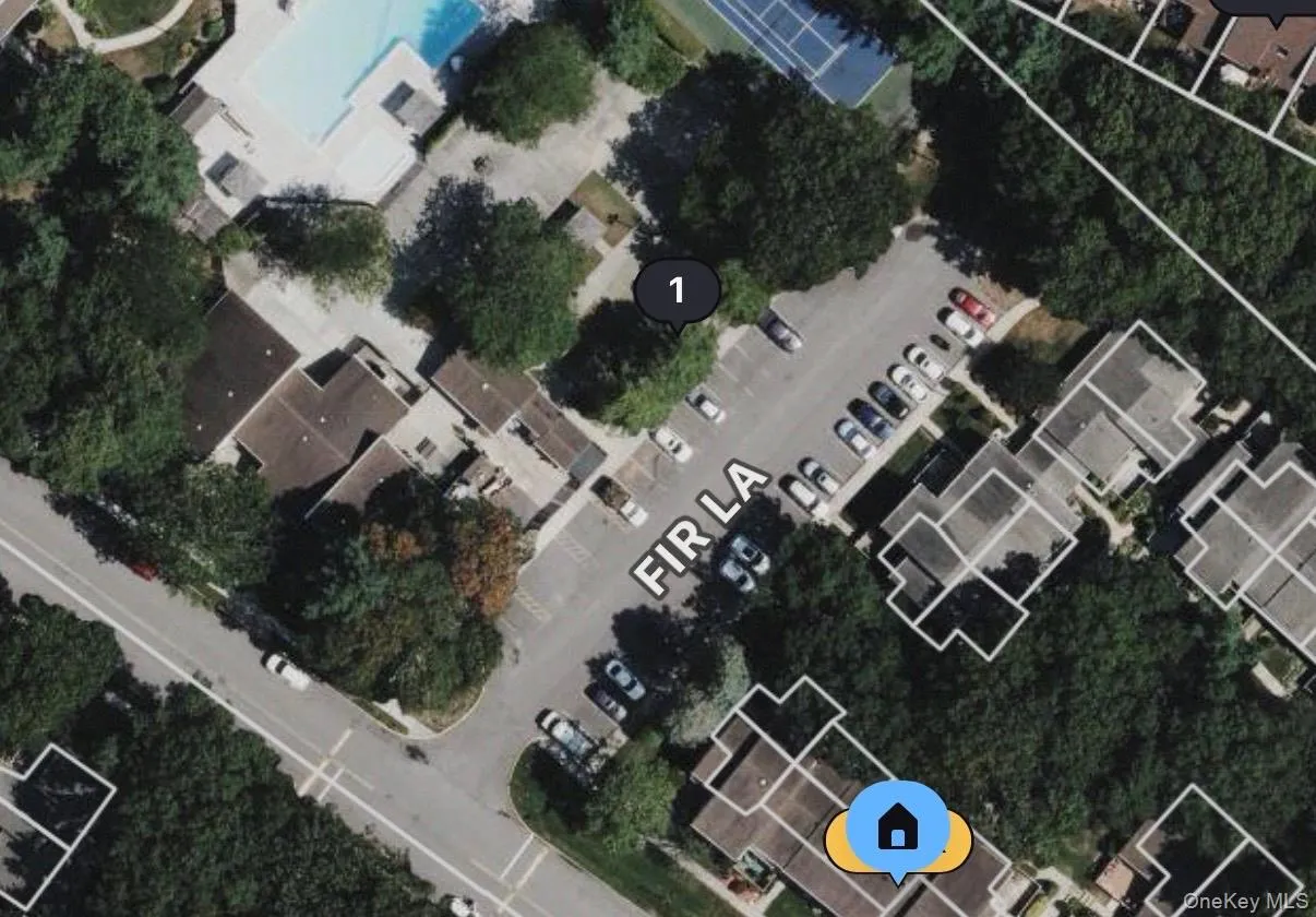 Showing location proximity of condo and pool/common area. Showing location proximity of condo and pool/common area.