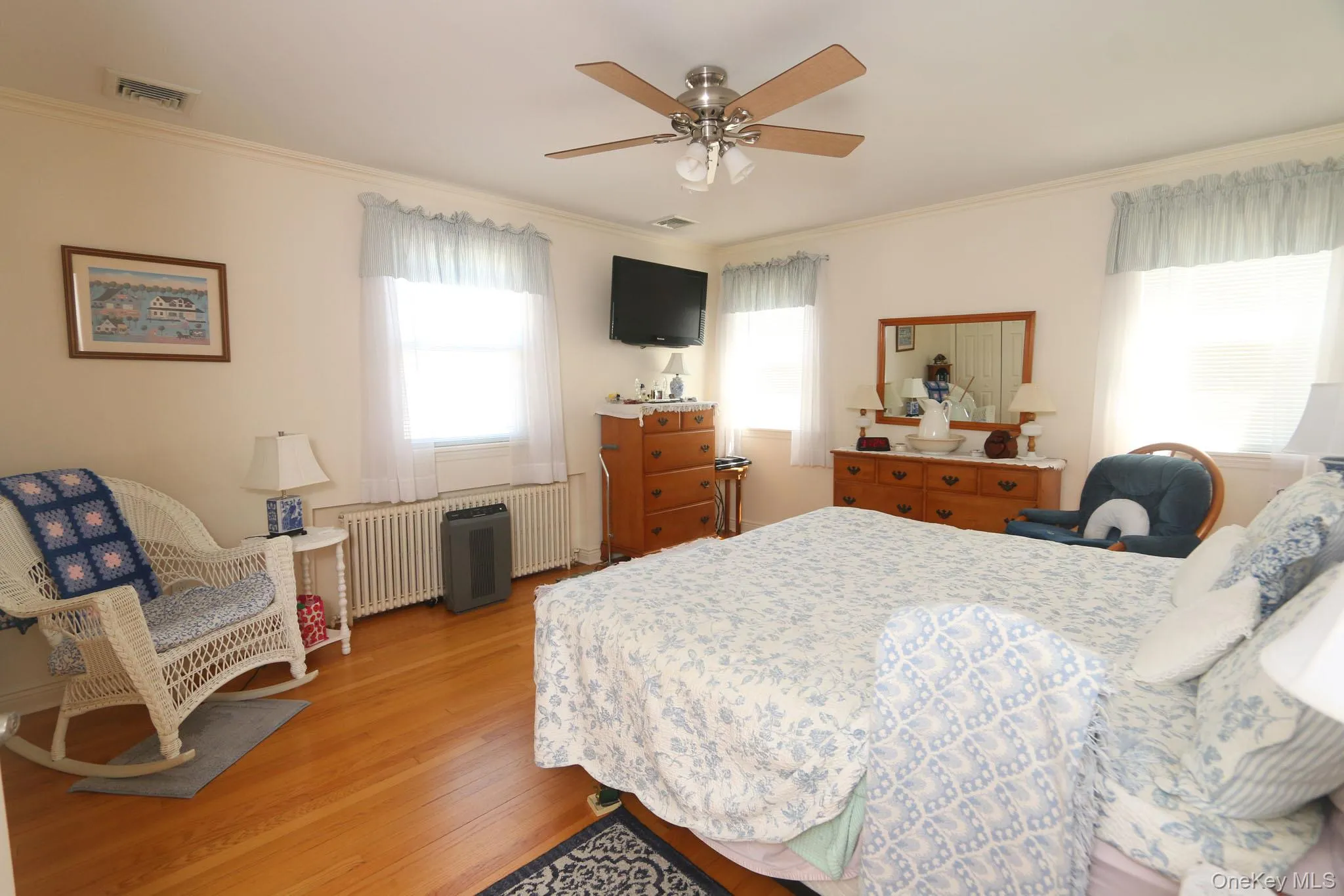 1054 Tulip Avenue, Hempstead, NY, 4 Bedrooms Bedrooms, 7 Rooms Rooms,2 BathroomsBathrooms,Residential,For Rent,Tulip,0,1008930 1054 Tulip Avenue, Hempstead, NY, 4 Bedrooms Bedrooms, 7 Rooms Rooms,2 BathroomsBathrooms,Residential,For Rent,Tulip,0,1008930